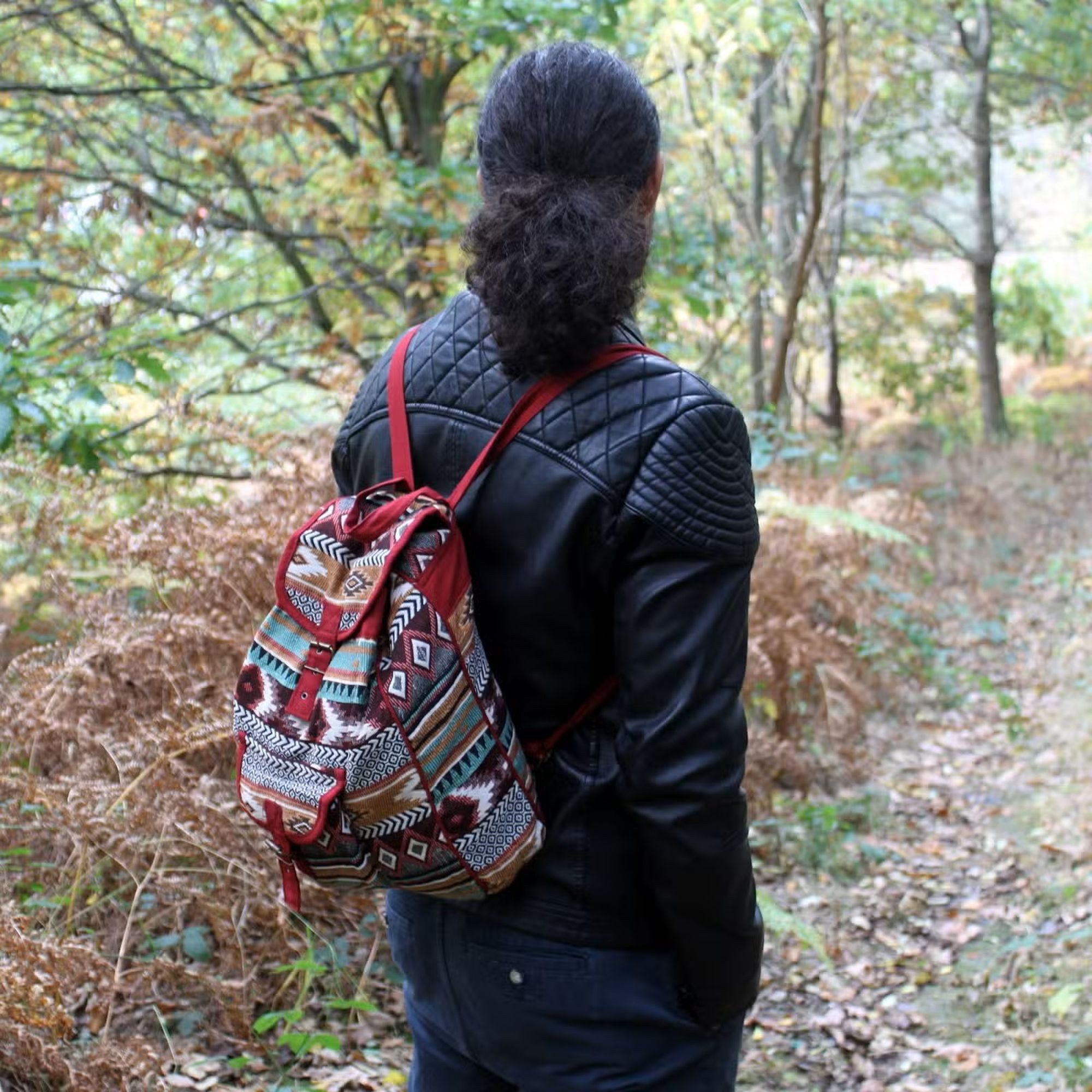 Ancient Wisdom Freizeitrucksack Rucksack Chocolate Damen Herren – für Uni Alltag Reise Outdoor, Jacquard-Stoff, Ethno-Design mit markantem Muster
