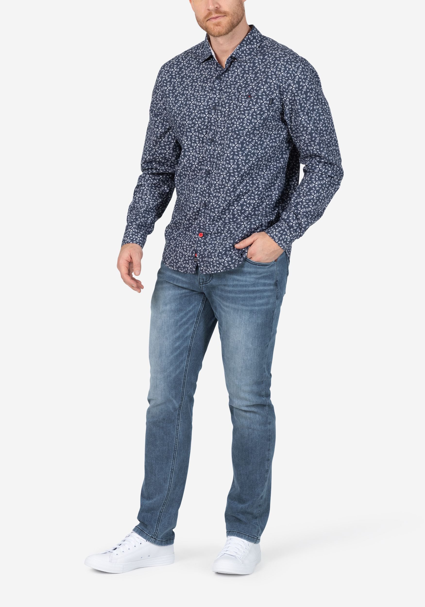 TIMEZONE Slim-fit-Jeans Modisches Design mit Abnutzungsdetails und Knopfleiste für Baumwolle unifarben elastisch Reißverschluss casual-Style