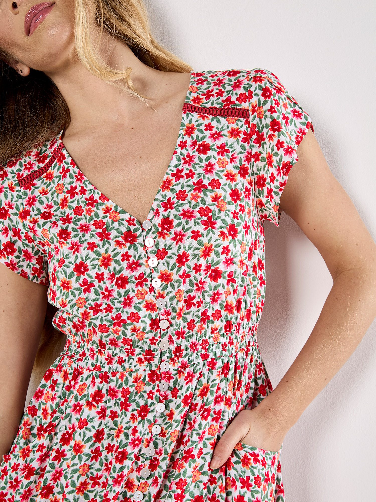 Apricot Druckkleid Blumenkleid mit Volant und Spitze günstig online kaufen