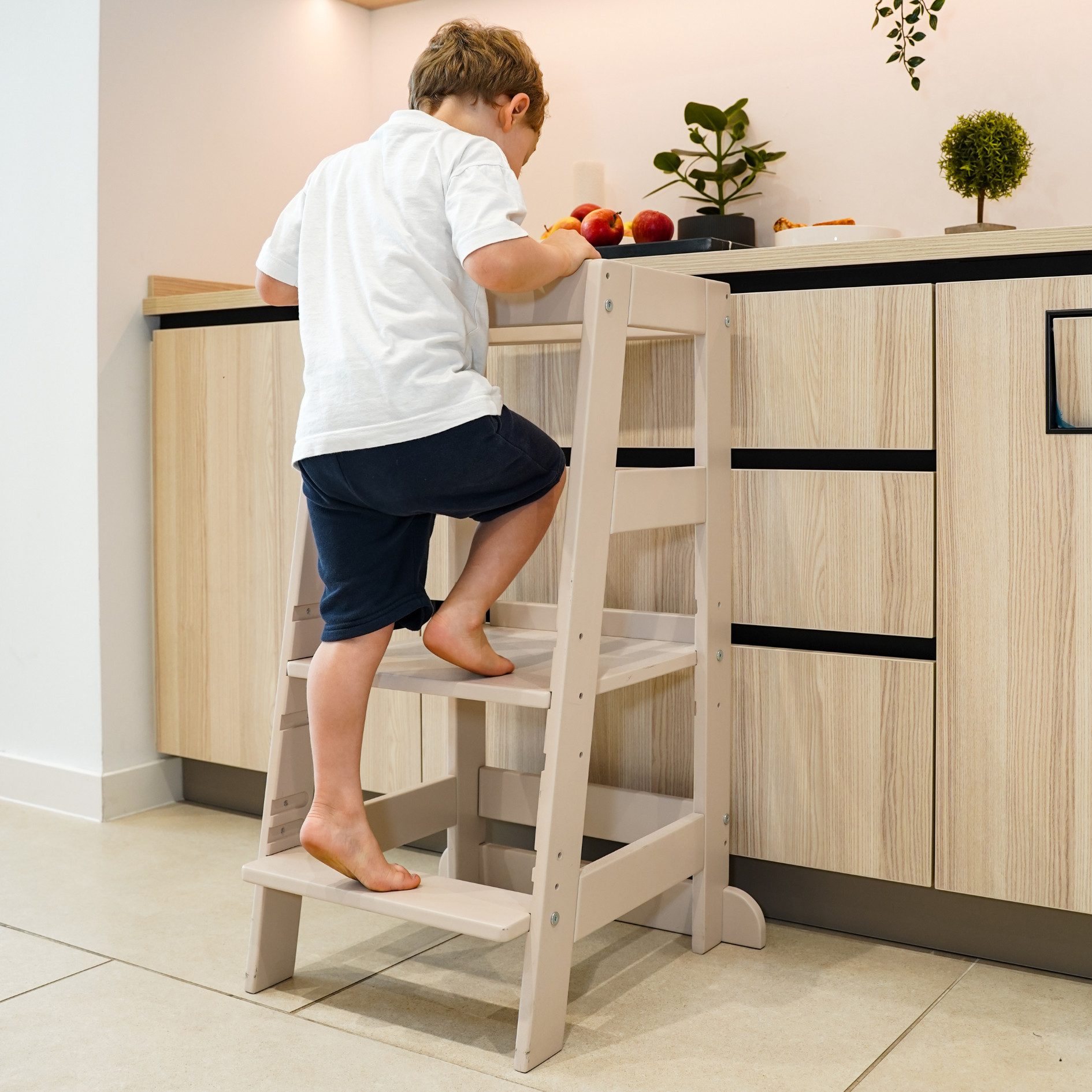 ALAVYA Home Kids Stehhilfe Lernturm Küchenhelfer günstig online kaufen