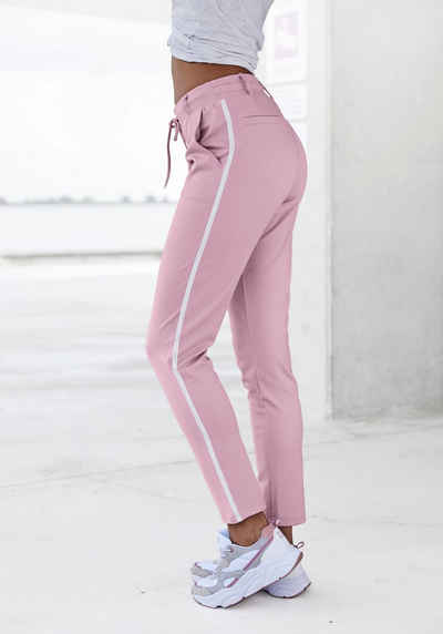 LASCANA Джоггери mit sportlichen Seitenstreifen, Loungewear