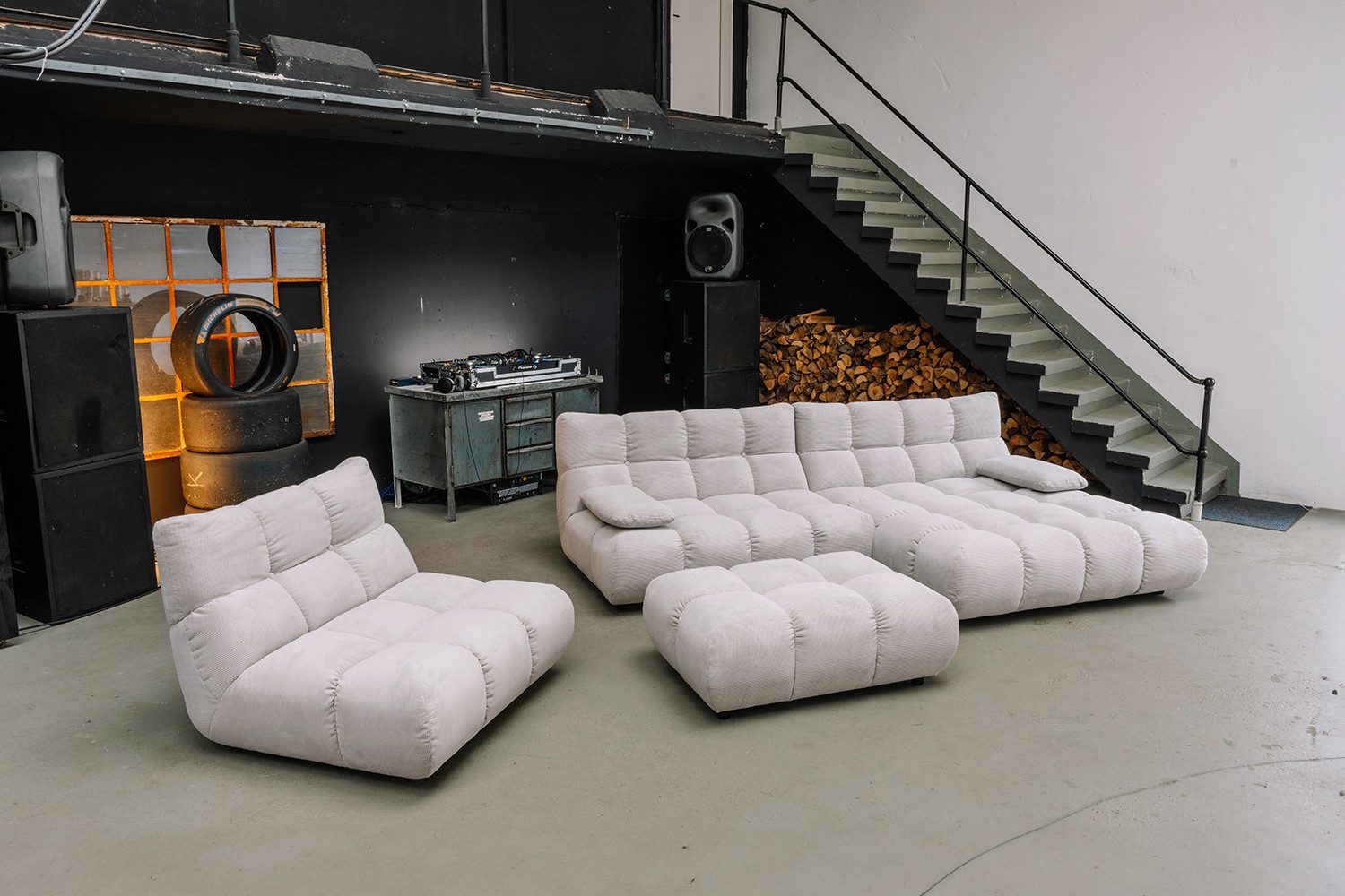 KAWOLA Ecksofa VIVIEN, Set 3 Teile, Ecksofa Drehsessel Hockerbank Feincord verschiedene Цвета(ов)