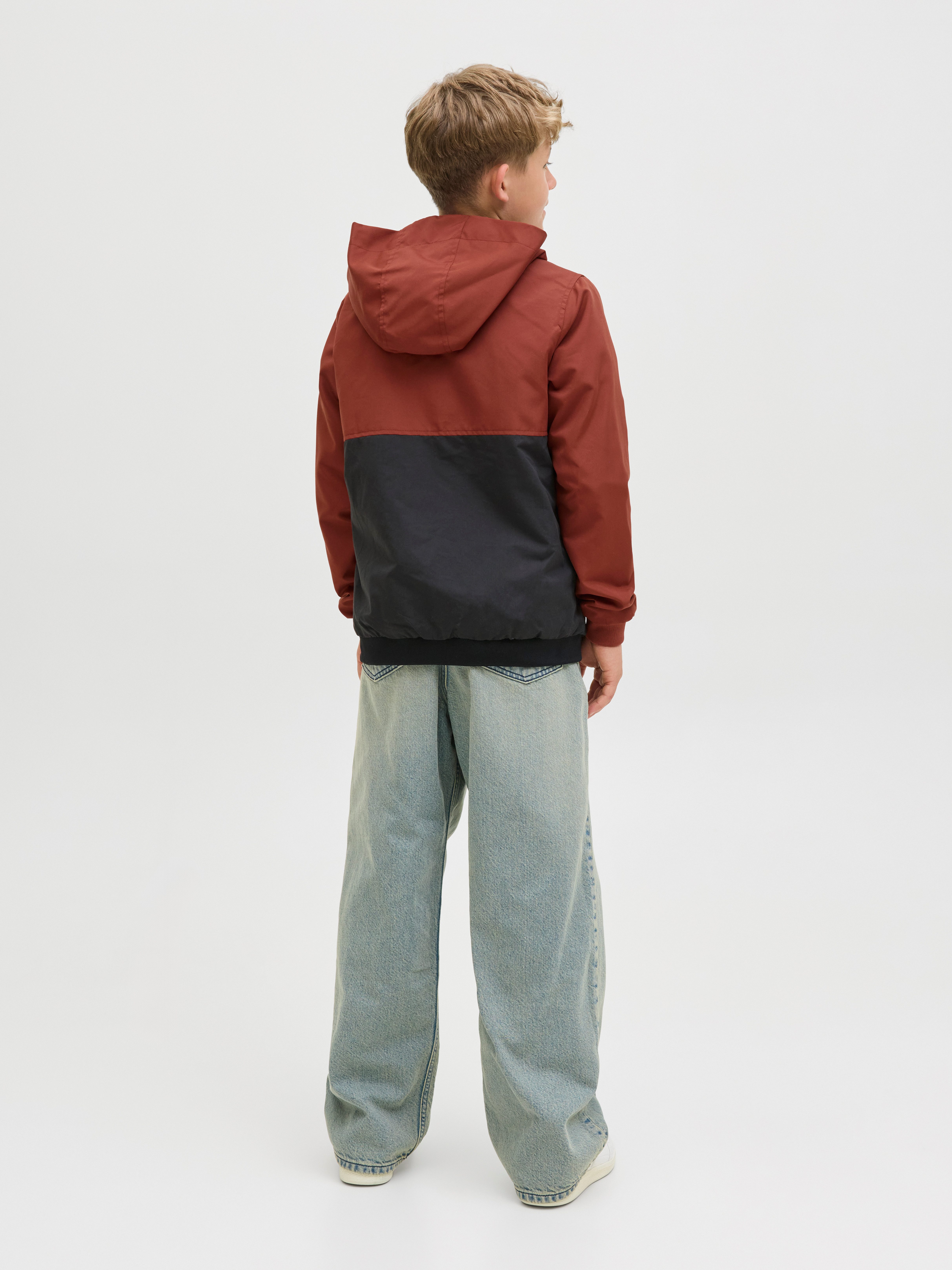 Jack & Jones Junior Outdoorjacke JJERUSH wasserabweisend, mit Kapuze, mattes Finish Polyester, regular fit