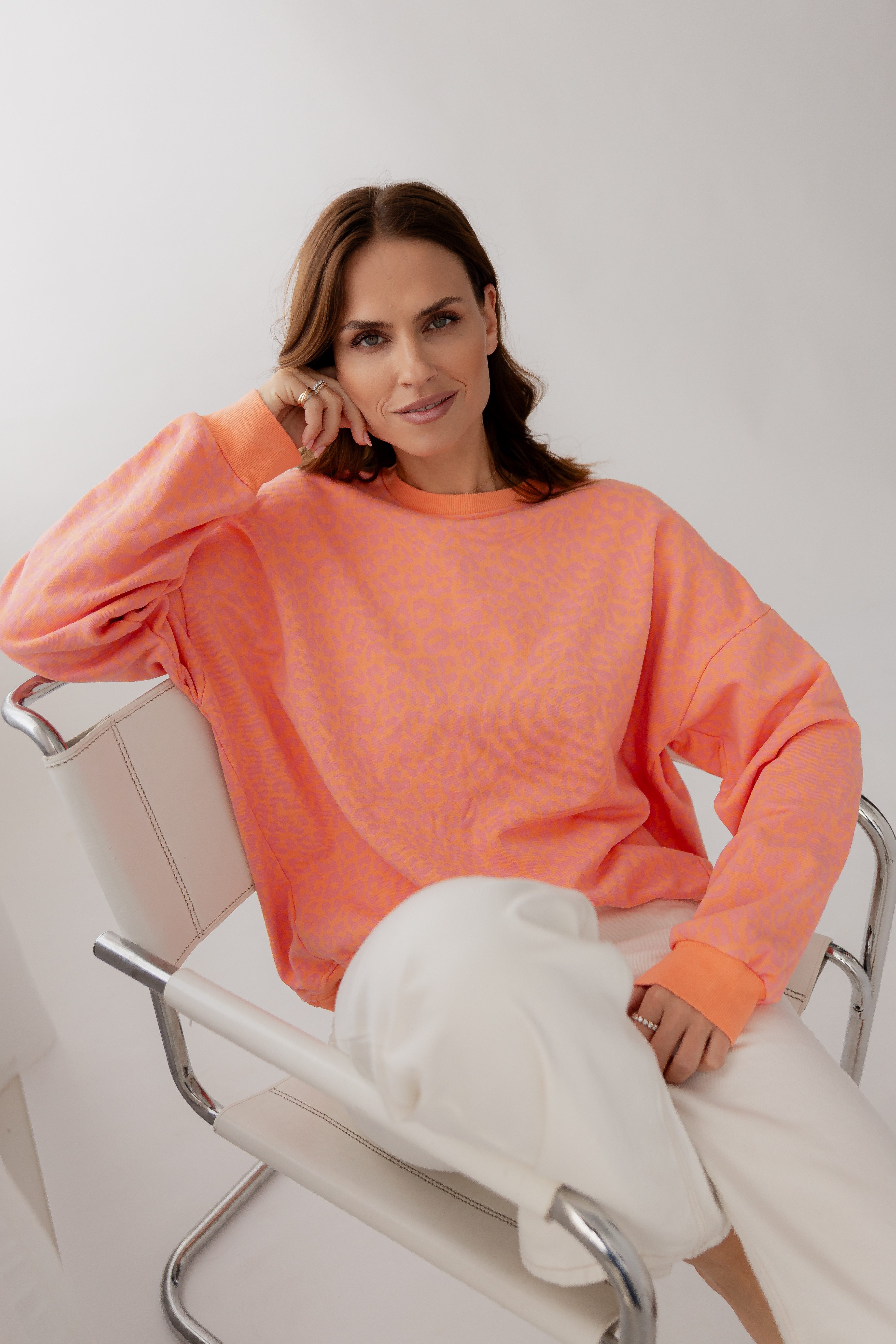 von Herzen Sweatshirt Leo Sweatshirt "Urban Jungle" - mit Animalprint - Rundhals