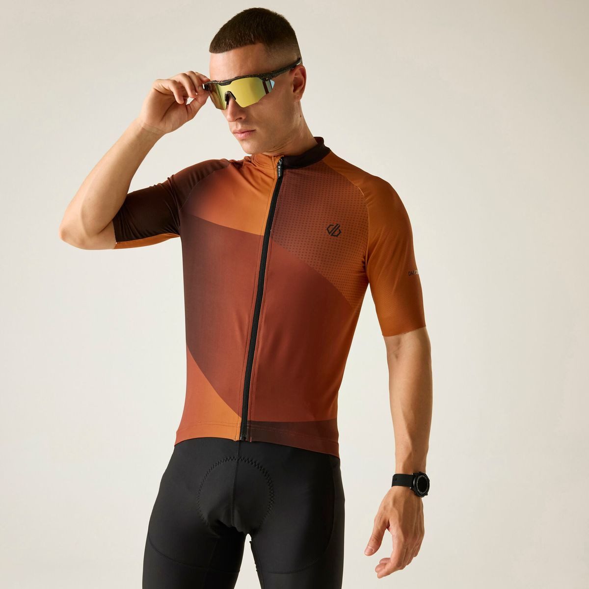 Dare2b Radtrikot Lgtngshortslve Optimales Radtrikot mit UV-Schutz, verbesserter Aerodynamik und
