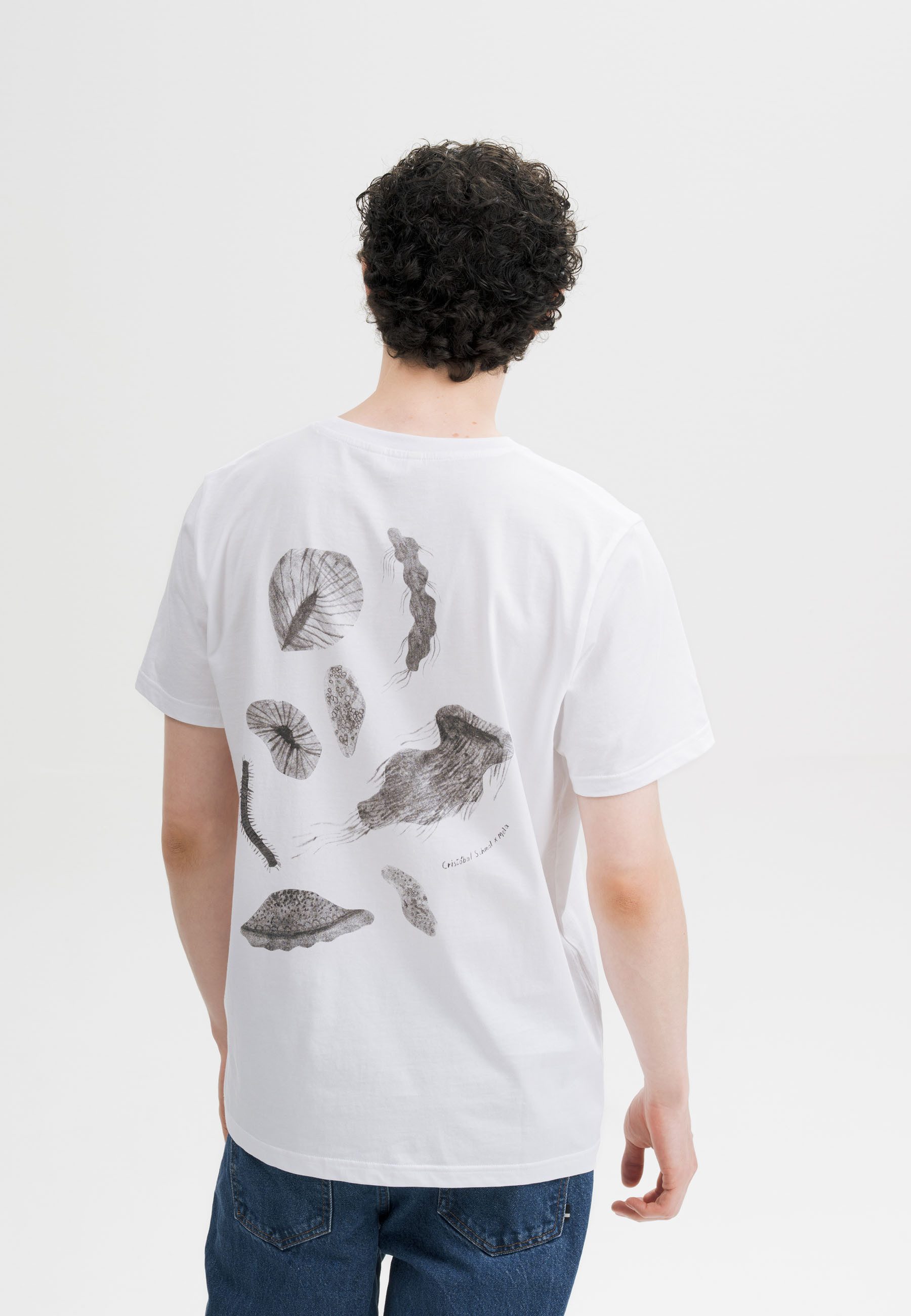 MELA Kurzarmshirt T-Shirt Style Artist Edition Cristóbal Fein gerippter Kragen