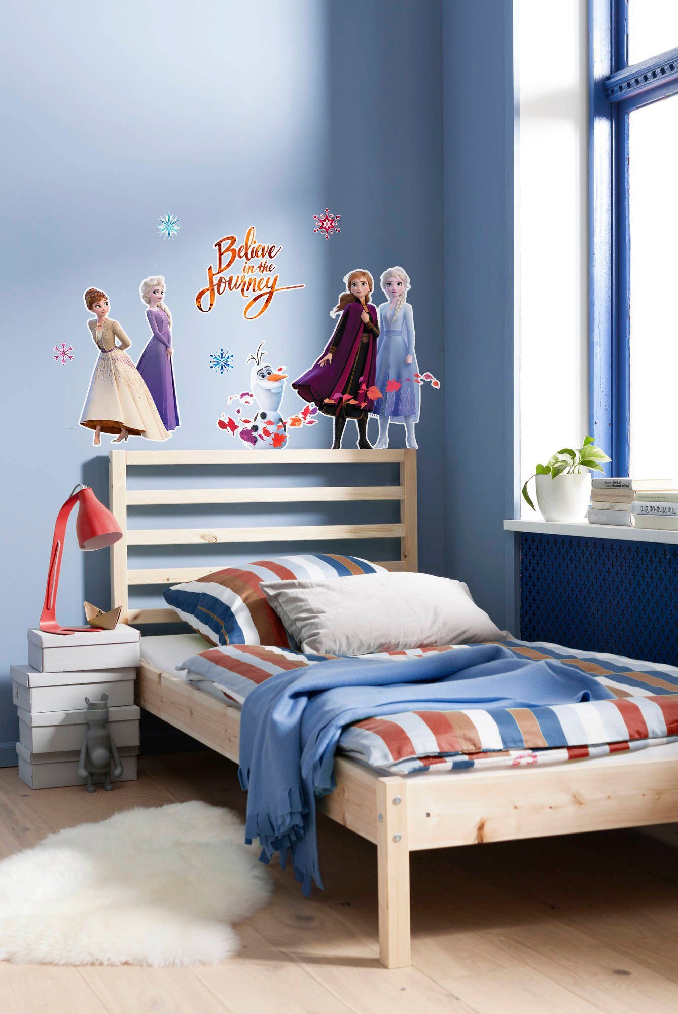 Komar Wandtattoo Frozen 2 - Believe in the Journey - Größe 50 x 70 cm (10 St), selbstklebend, Wandsticker, Kinderzimmer
