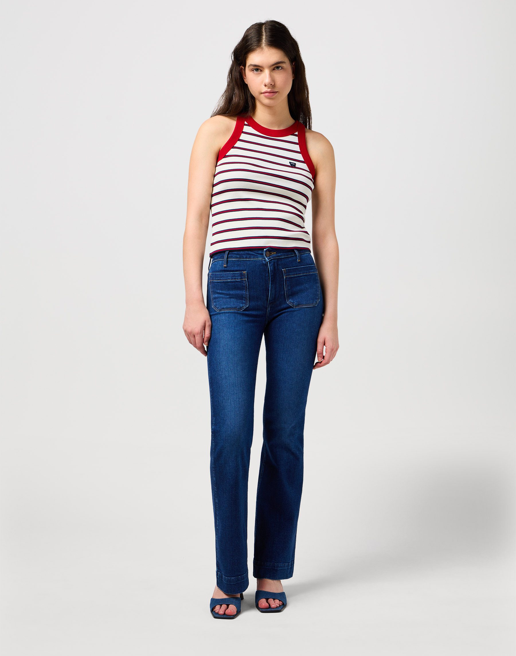 Wrangler Bootcut-Jeans Flare im Retro-Design mit ausgestelltem Bein – Bild 5 von 5