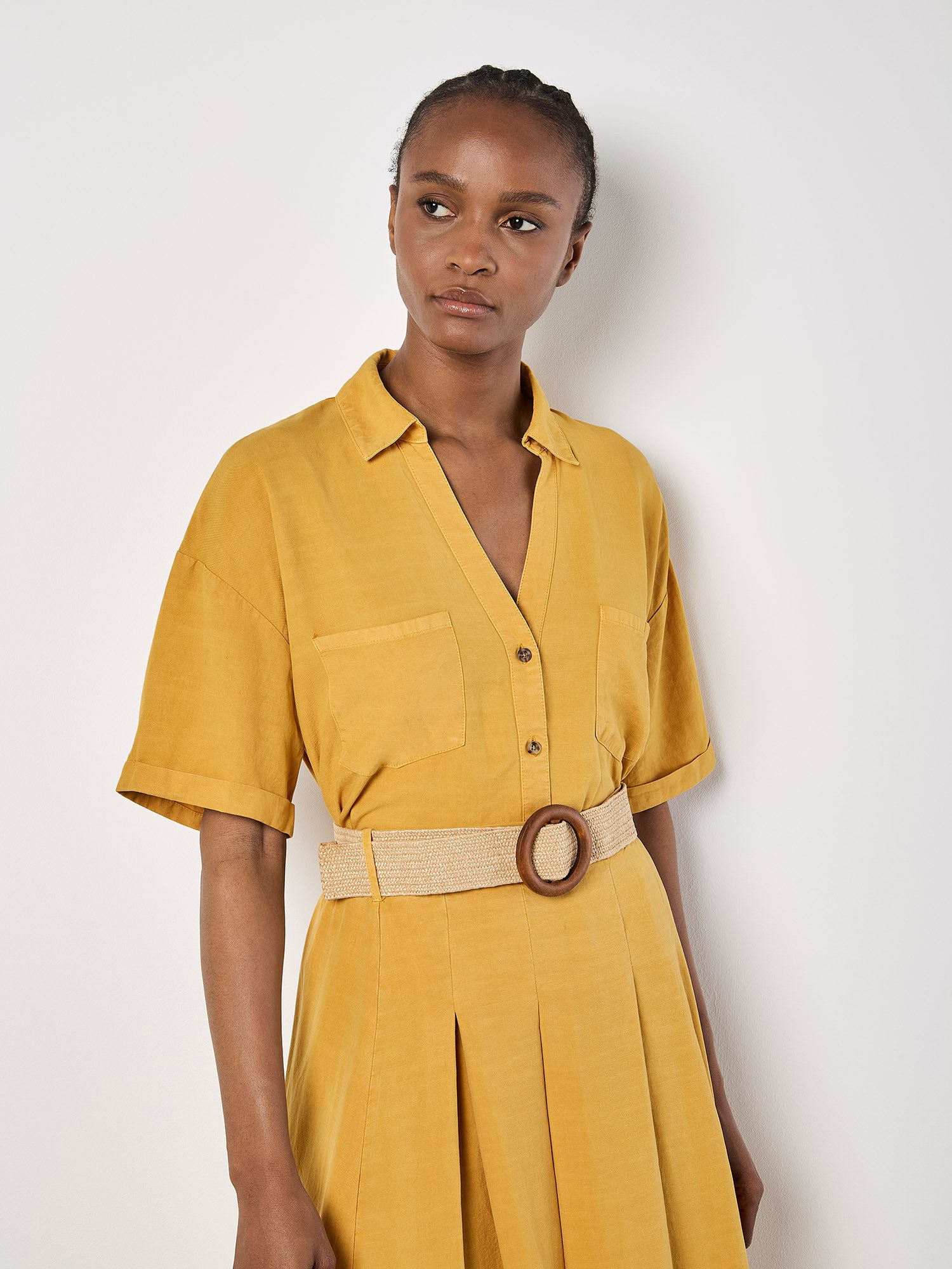 Apricot Hemdbluse Gekürztes Hemd mit offenem Kragen