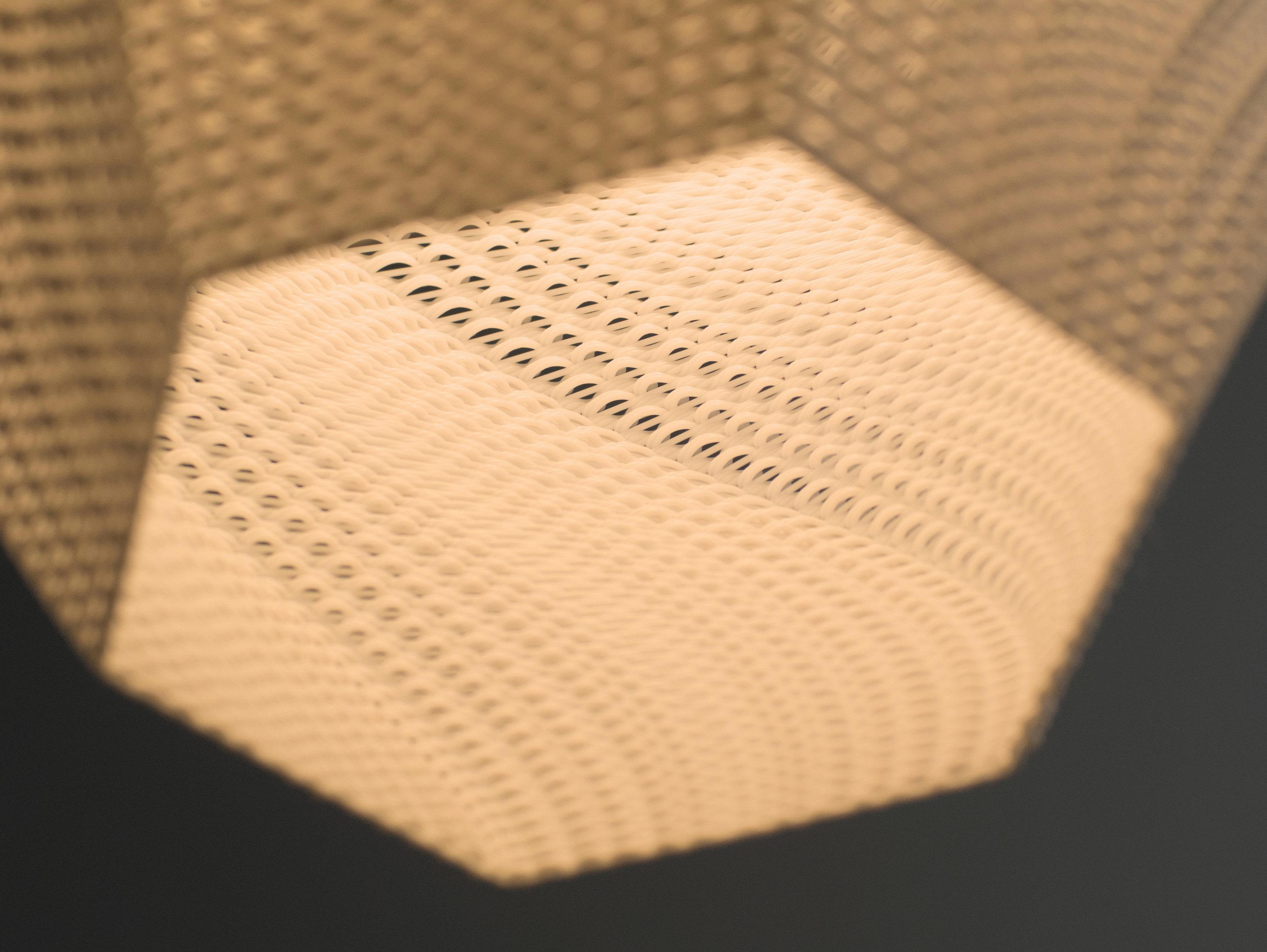 Roomberry Pendelleuchte Pendelleuchte Spirale, Lampenschirm inkl. E27 Deckenfassung, ohne Leuchtmittel, je nach Leuchtmittel individuell wählbar, geeignet für E27 Pendelleuchten - Hängelampen - Deckenlampen