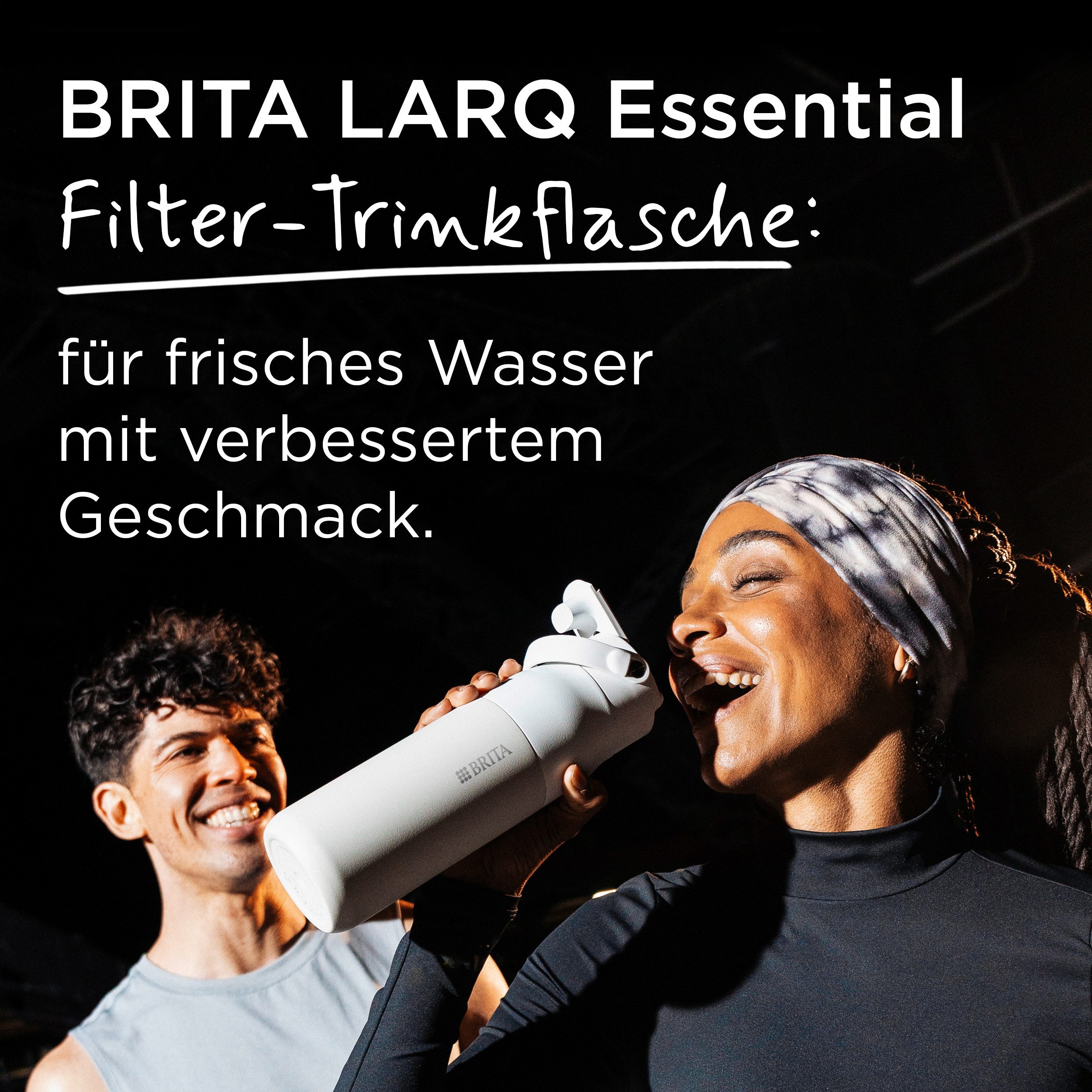 BRITA Trinkflasche BRITA LARQ Essential Filter Trinkflasche (680ml) mit Strohhalm, Edelstahl Wasserflasche mit doppelwandiger Isolierung - hält 24h kalt