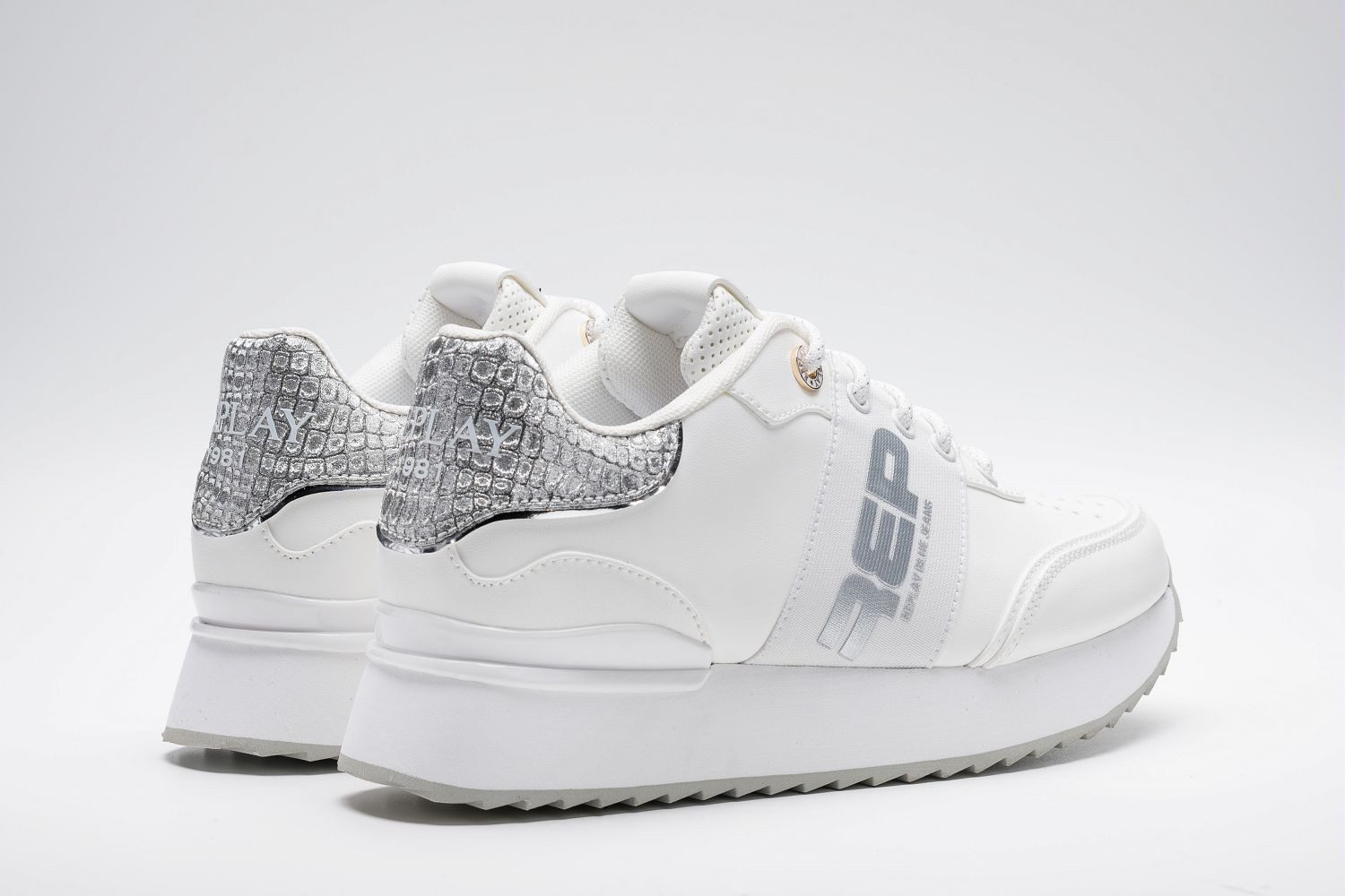 Replay Plateausneaker Schnürschuh, Freizeitsneaker, Halbschuh mit Perforation