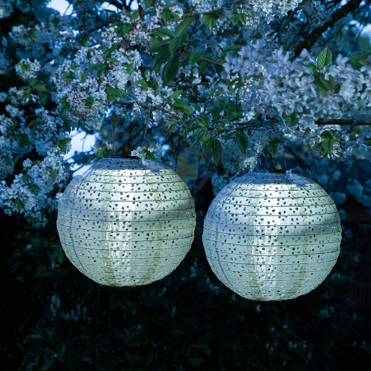 MARELIDA LED Lampion Solar Gartenlampions Blumenmuster blau 25cm Balkon Terrasse 2 Stück, LED Classic, warmweiß (2100K bis 3000K)