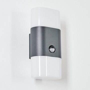 hofstein Außen-Wandleuchte Wandlampe aus Metall/Kunststoff in Anthrazit/Weiß, LED fest integriert, Bewegungsmelder, Dämmerungssensor, Lichteffekt, 1300 Lumen, IP44