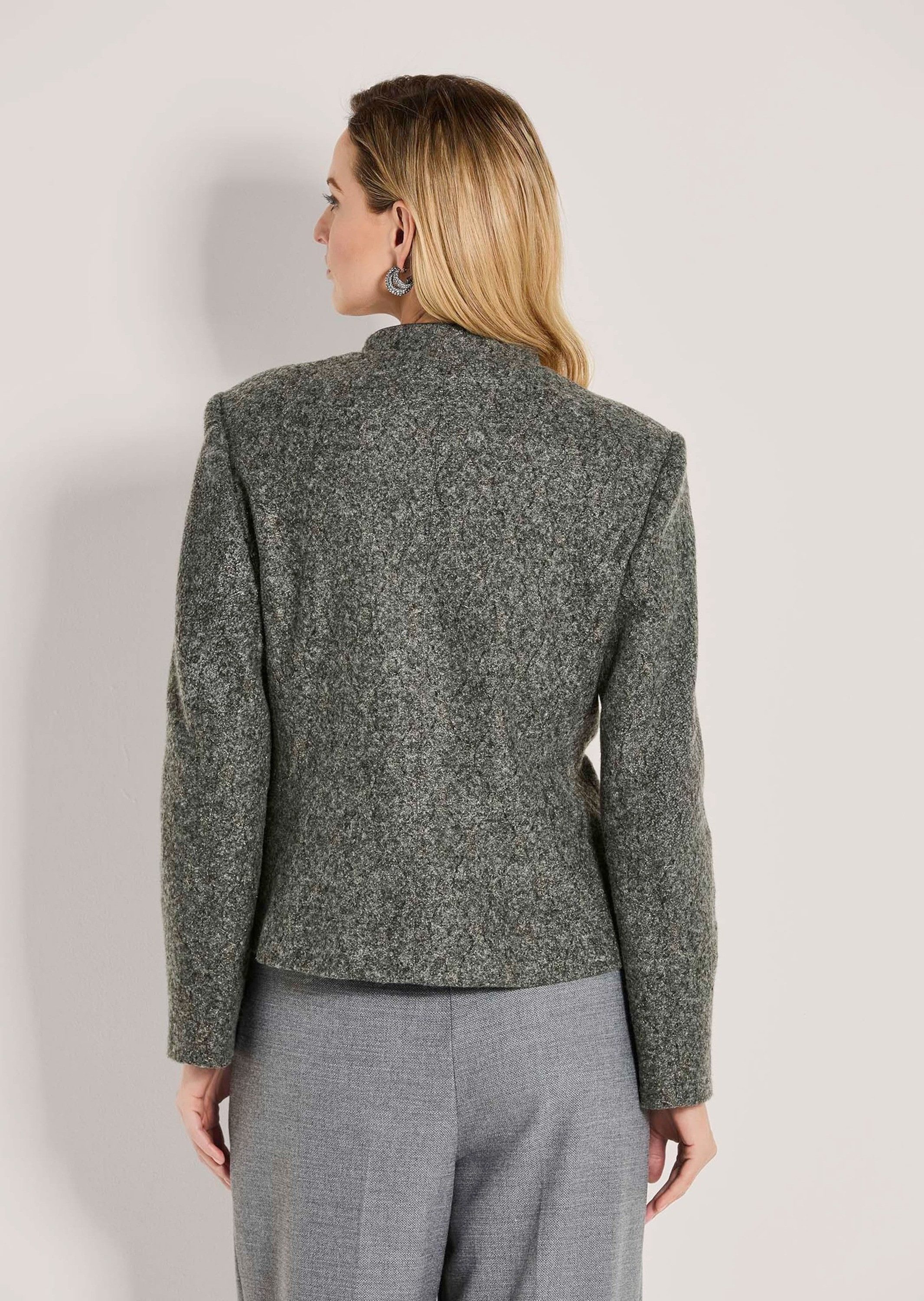 MADELEINE Kurzblazer Schicker Kurzblazer mit Stehkragen Taillierter Blazer mit Wappenknöpfen und langen Ärmeln