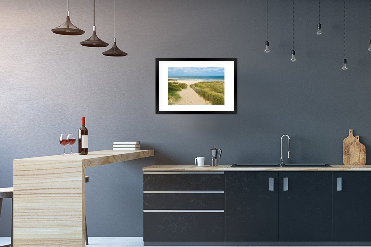 MuchoWow Poster Strand - Meer - Düne - Belgien, (1 St), mit Rahmen, Kunstdruck, Gerahmtes Poster, Schwarzem Bilderrahmen