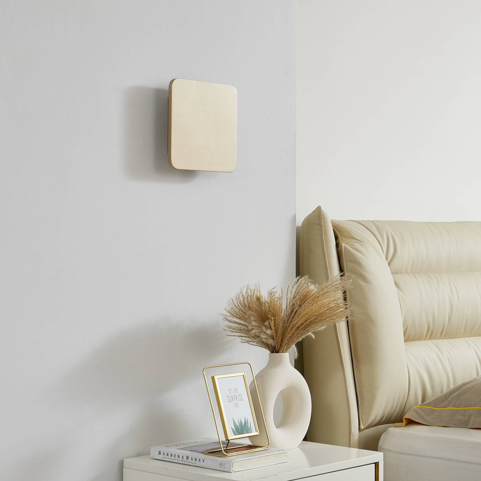 Lucande Wandleuchte Elrik, LED, Metall, Gold / Messing warmweiß IP20, LED 13 W gesamt, warmweiß