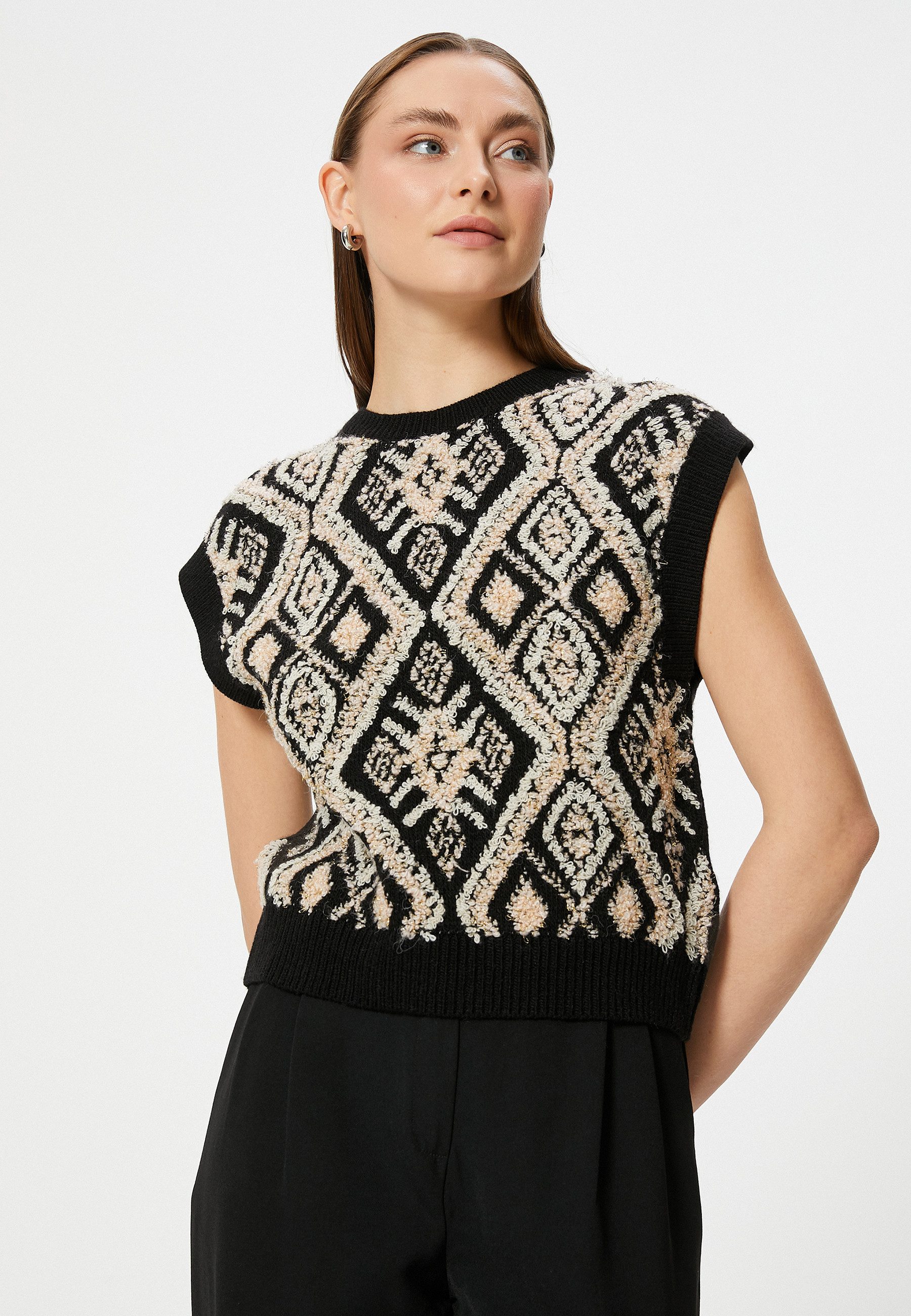 Koton Kurzarmpullover Rundhalsausschnitt Mit Jacquard Kurzarmpullover
