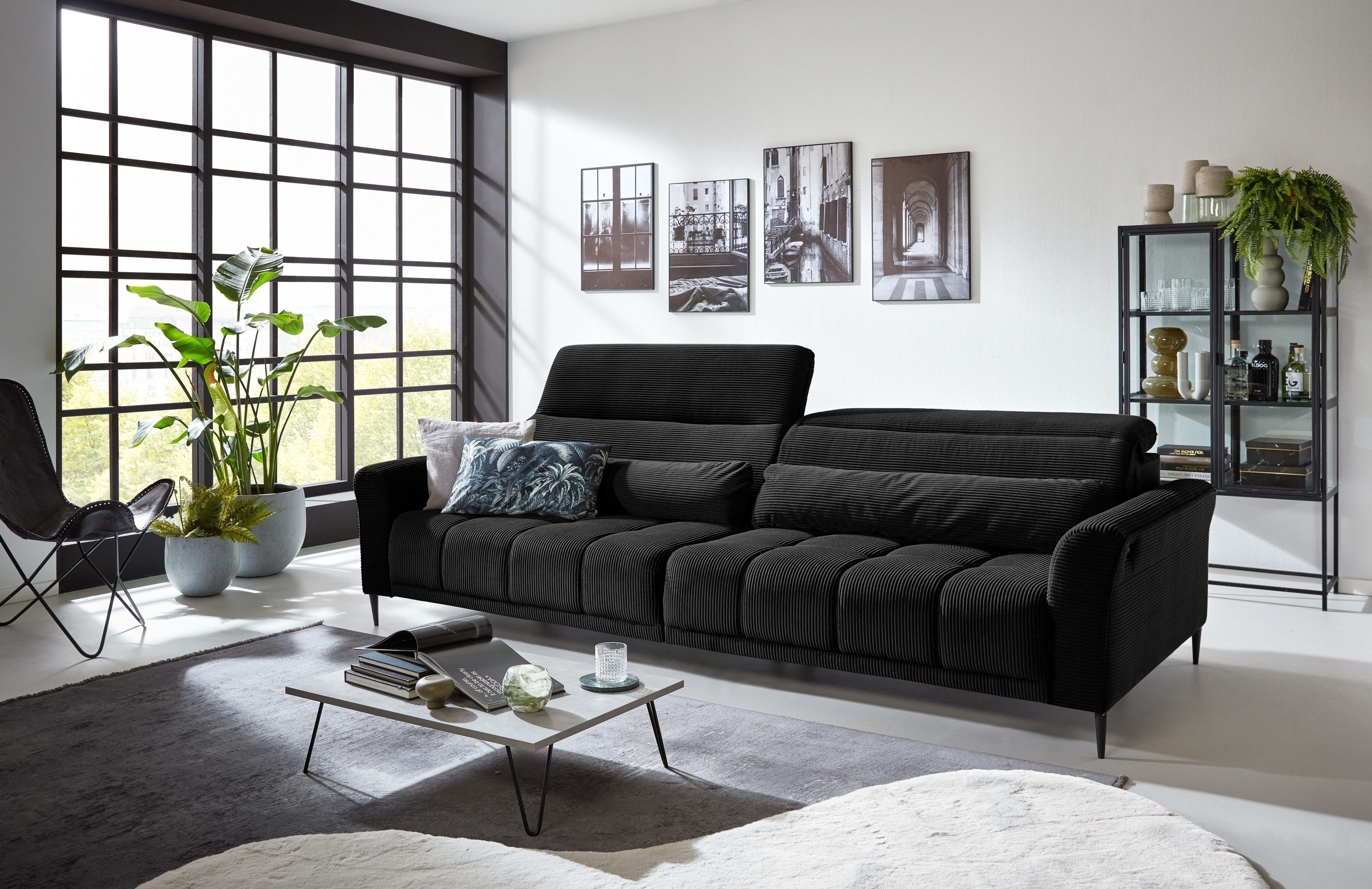 freiraum Big-Sofa Wolve, 2x elektr. Verstellung, 2 Kissen, Cord schwarz - 280x108x118cm (BxHxT)