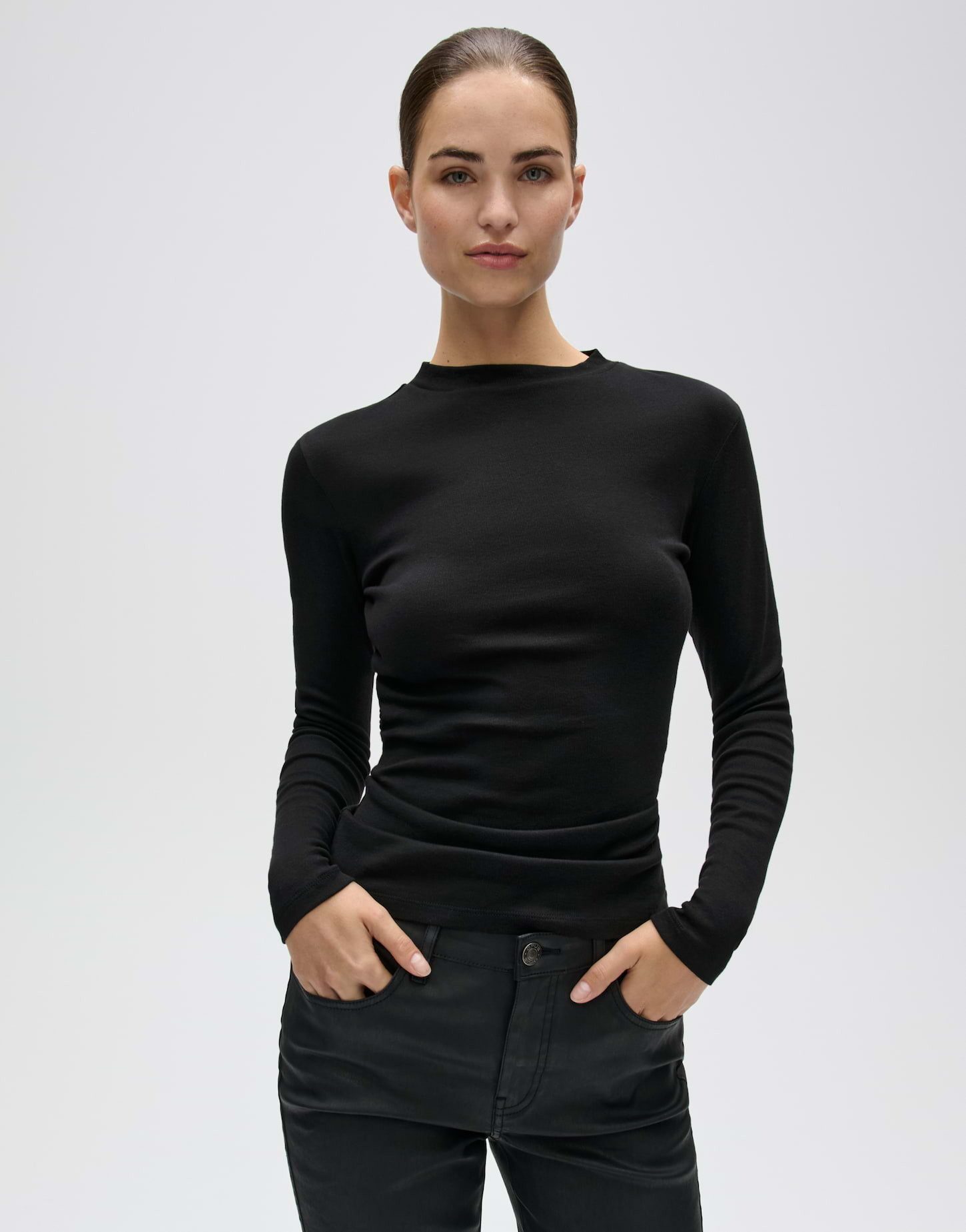 OPUS Longsleeve Sylivia aus weichem Jersey Figurbetonter Schnitt mit kleinem Stehkragen