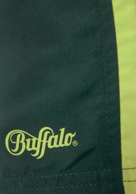 Buffalo Badeshorts mit kontrastfarbenen Details