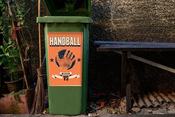 MuchoWow Wandsticker "Handball" auf orangefarbenem Hintergrund (1 St), Mülleimer-aufkleber, Mülltonne, Sticker, Container, Abfalbehälter