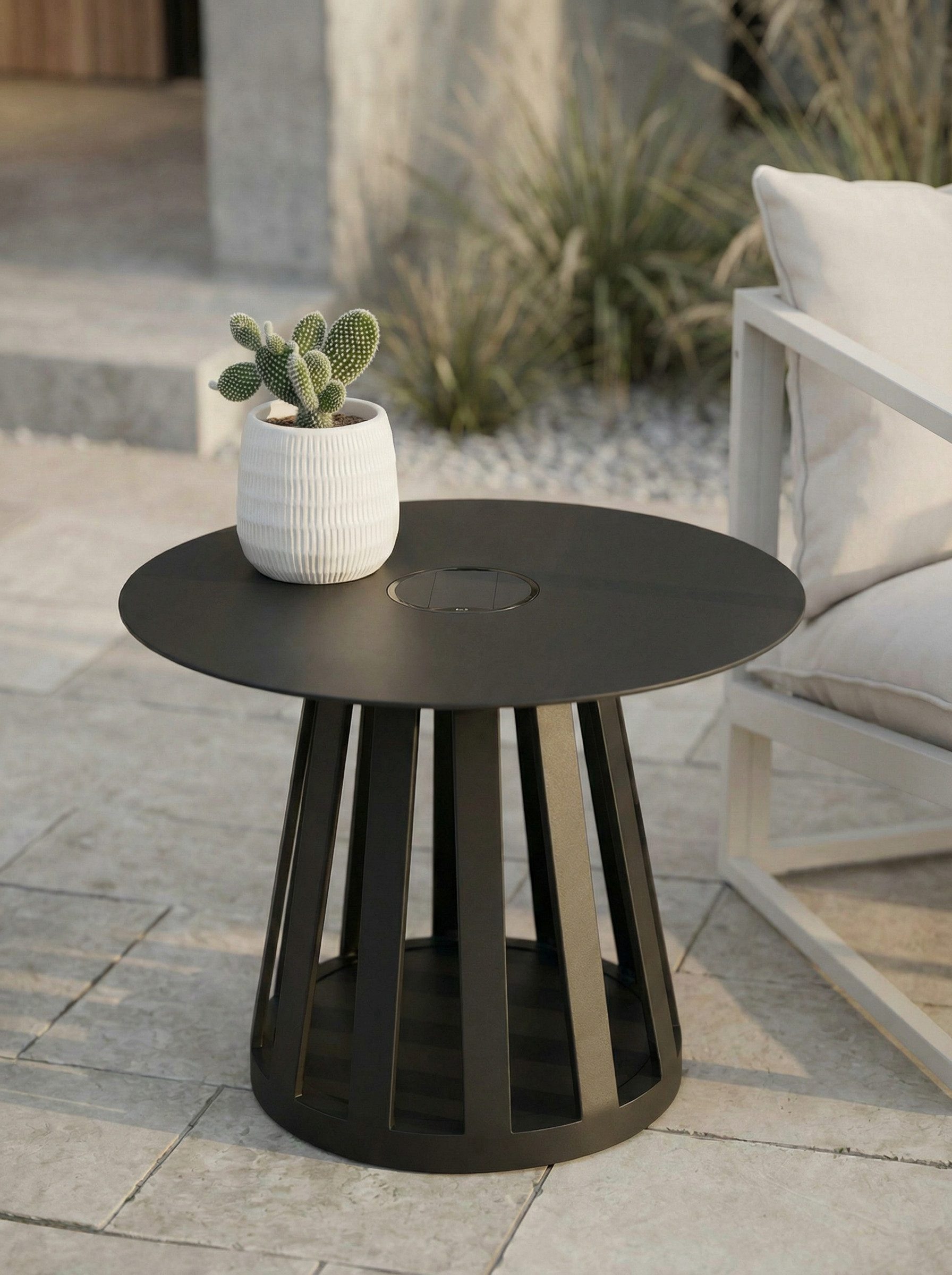 faee Gartentisch Solta, inkl. LED-Solarleuchte