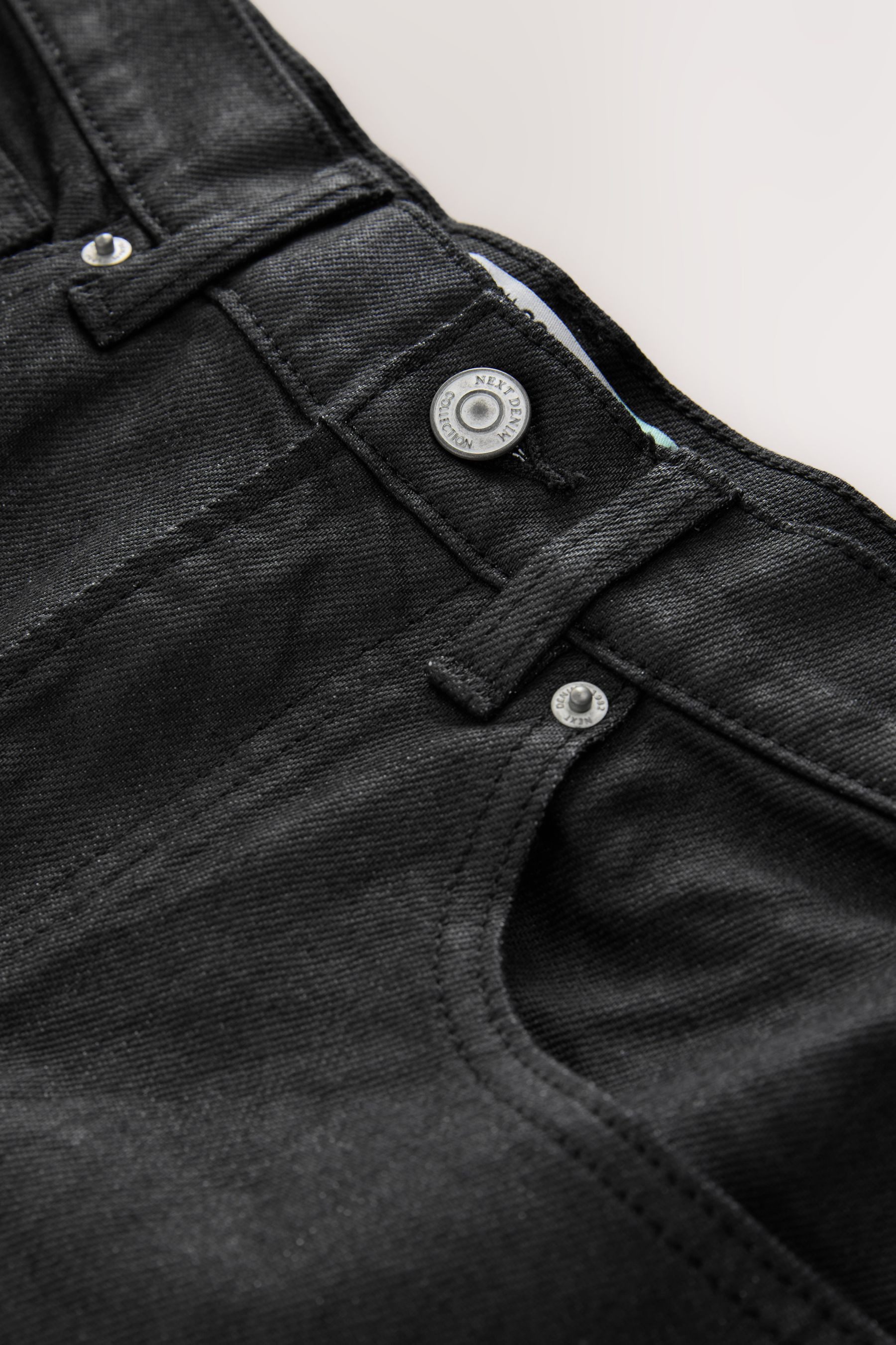 Next Mom-Jeans Gestufte Mom-Jeans mit Comfort-Stretch (1-tlg)