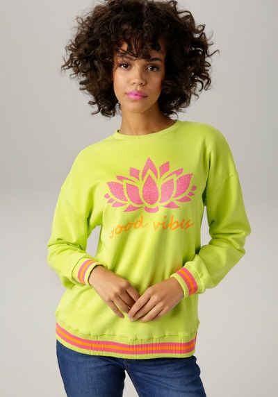 Aniston CASUAL Sweatshirt Frontdruck mit abstrakter Seerose und Schriftzug