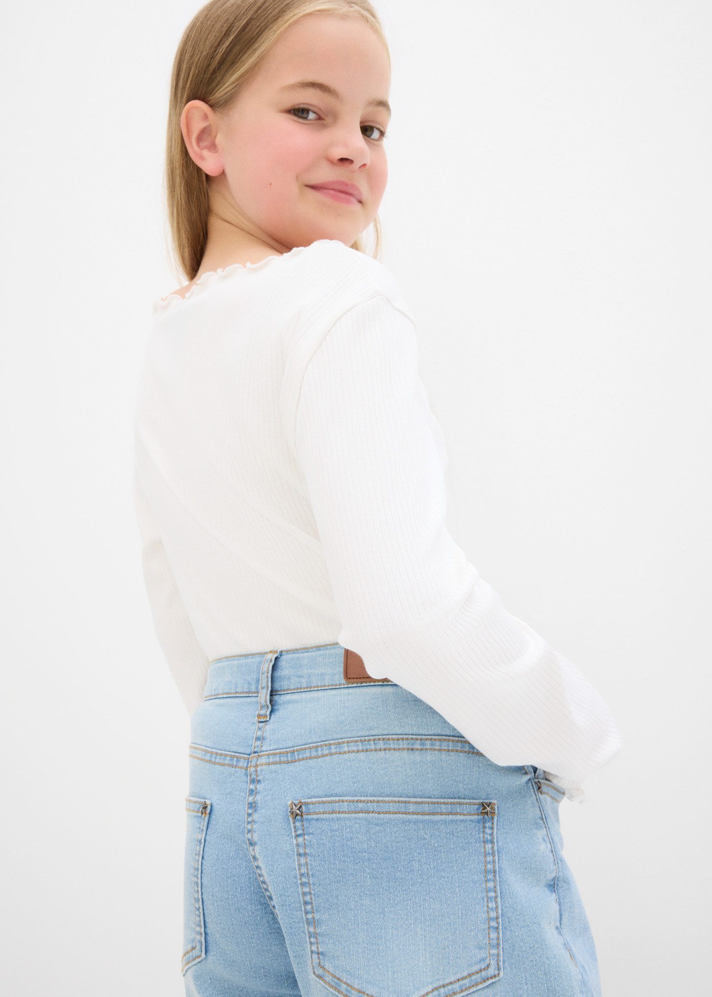 bonprix Weite Jeans lockere Passform, Mid Waist, mit Five-Pocket-Style – Bild 3 von 5