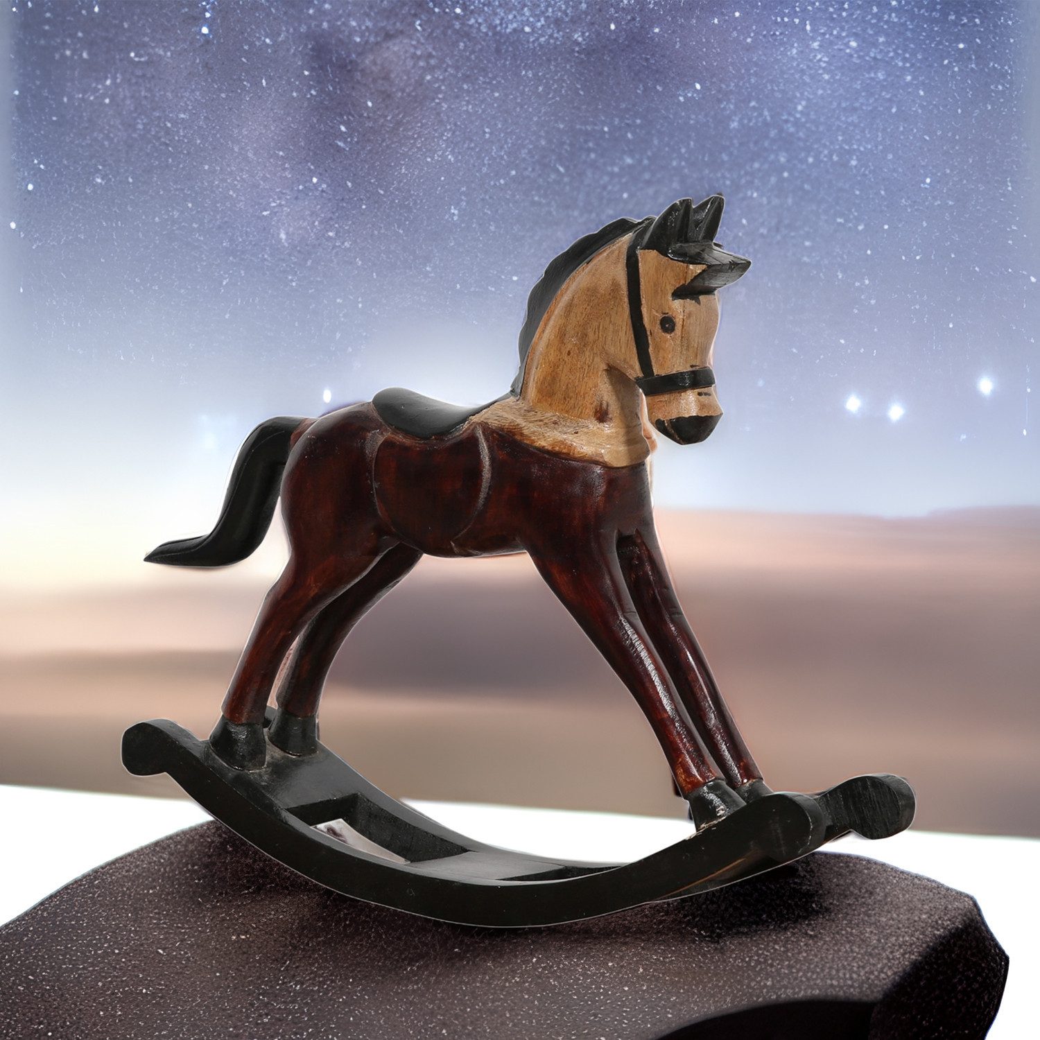 Marrakesch Orient & Mediterran Interior Tierfigur Schaukelpferd Dekofigur aus Holz als Tischdekoration Hest Dunkelbraun (1 St), Handgeschnitzt