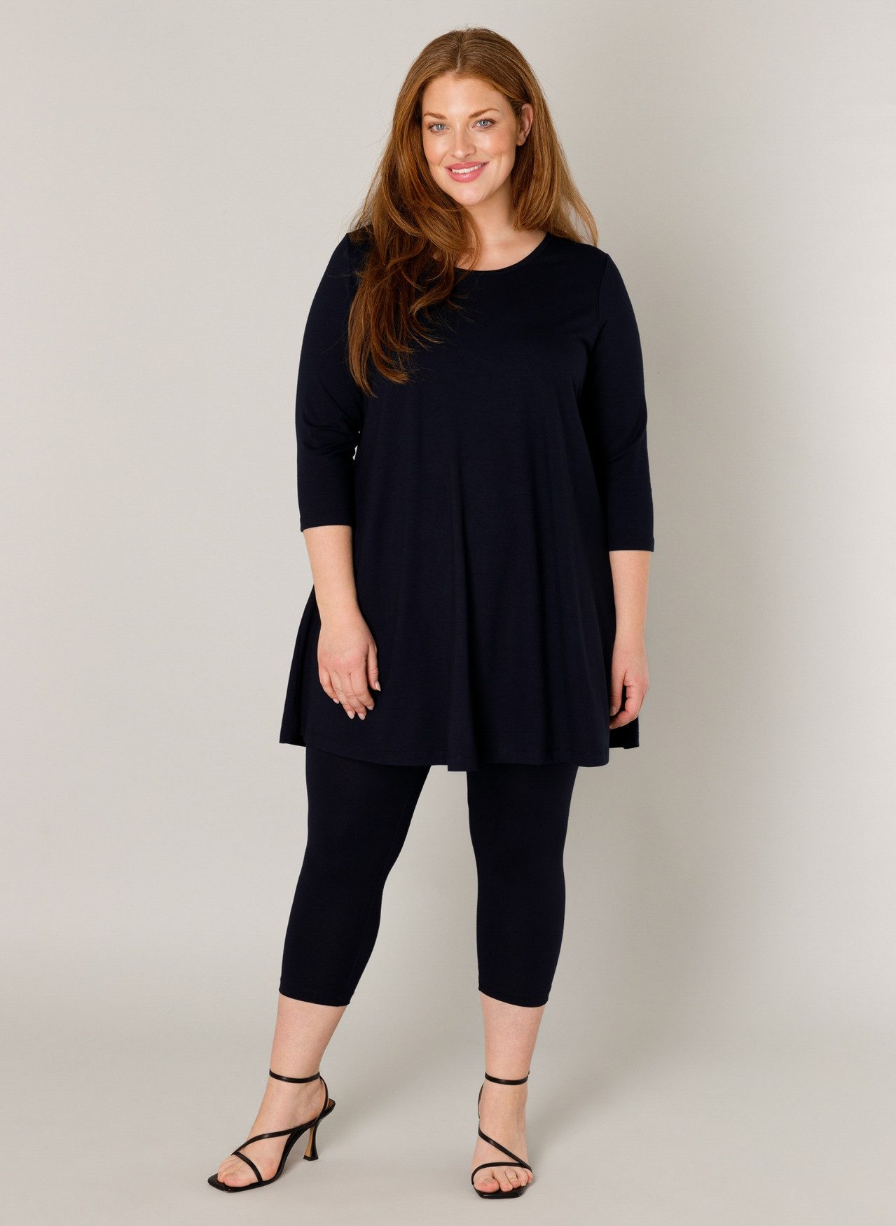 Base Level Curvy Tunikashirt Aria mit Rundhalsausschnitt