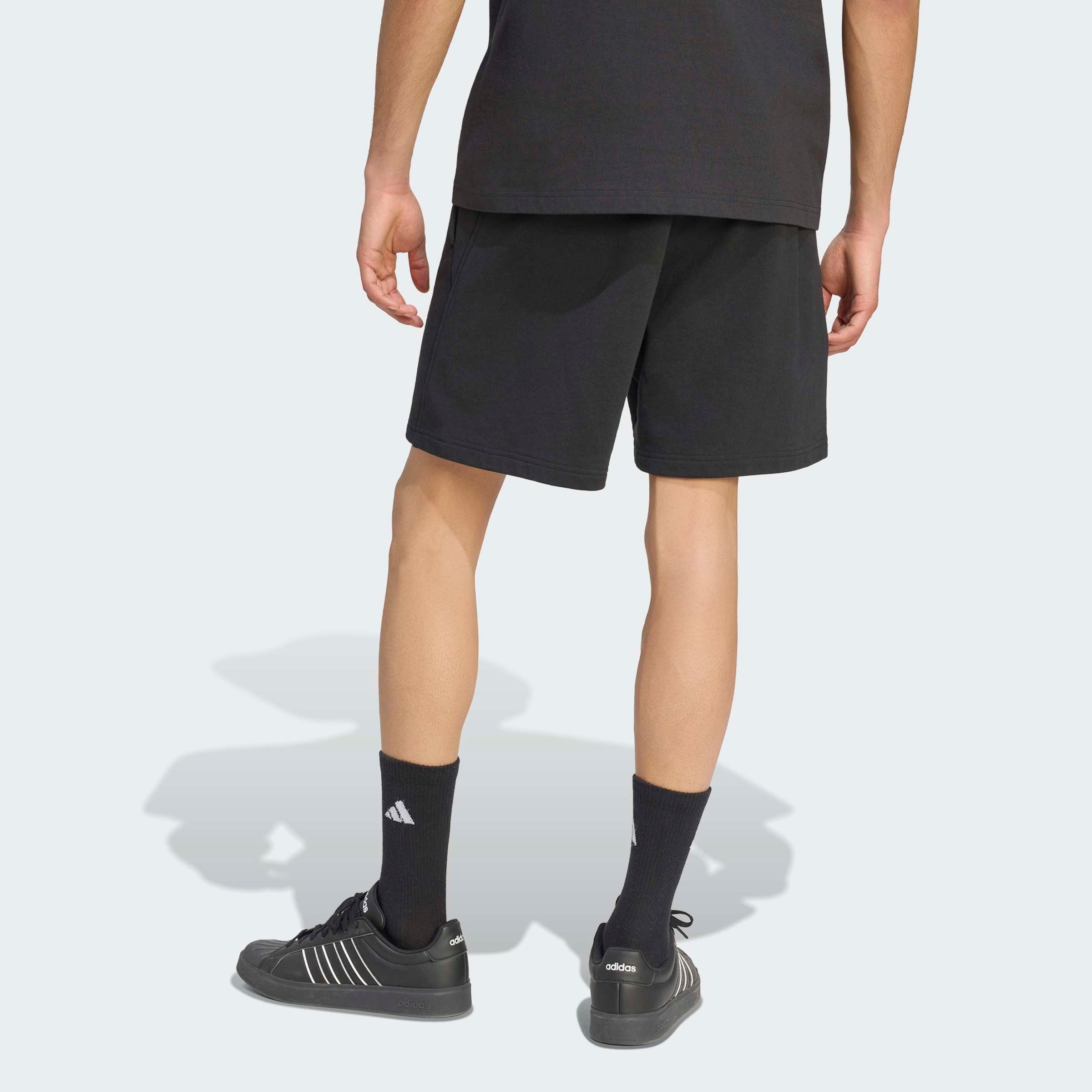 adidas Sportswear Shorts ADIDAS KIT, KLEINES LOGO Schwere Premium-Qualität, robuste Stoffstruktur – Bild 2 von 5