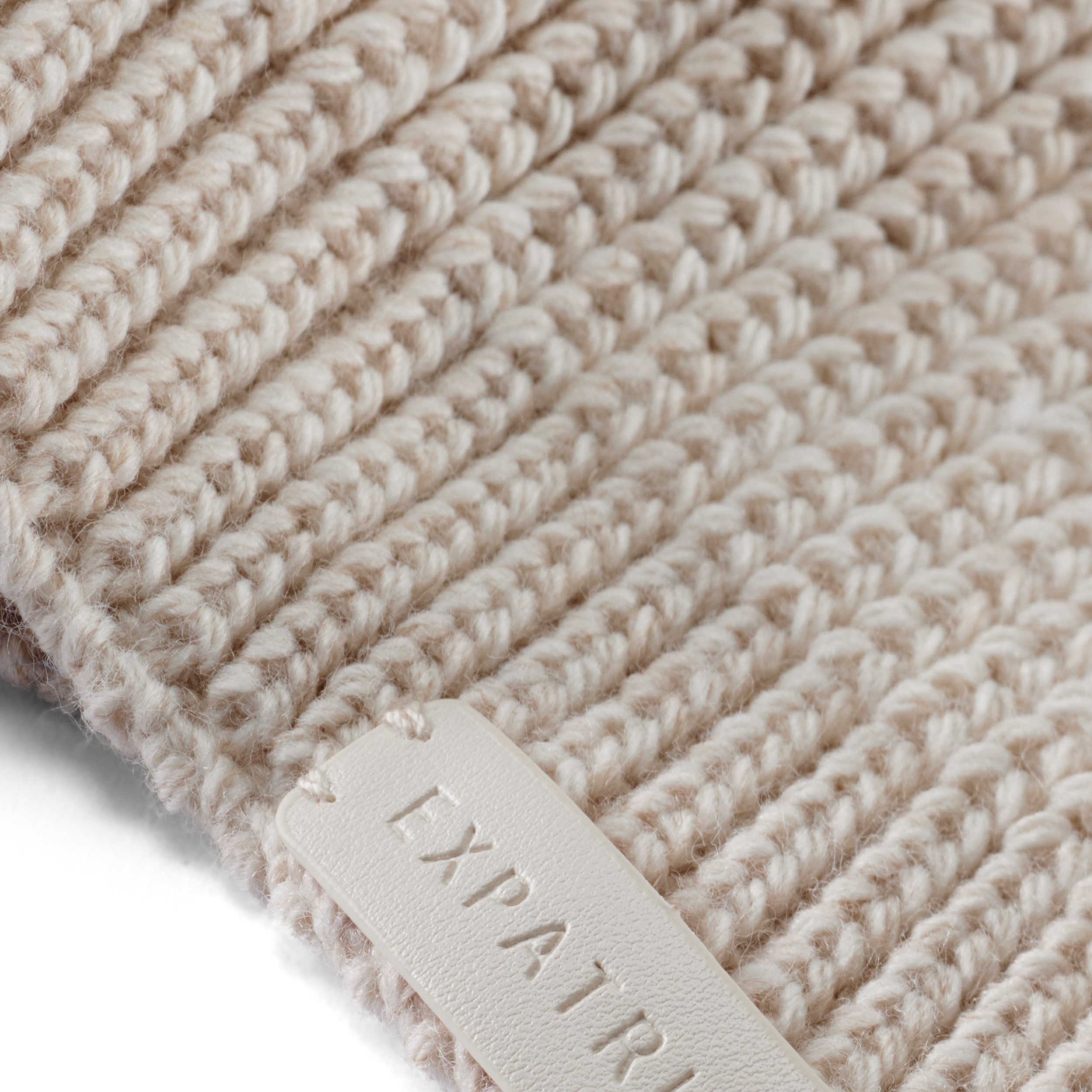 Expatrié Schal Nia Strickschal, (1-St), Gestrickter Winterschal aus Acryl