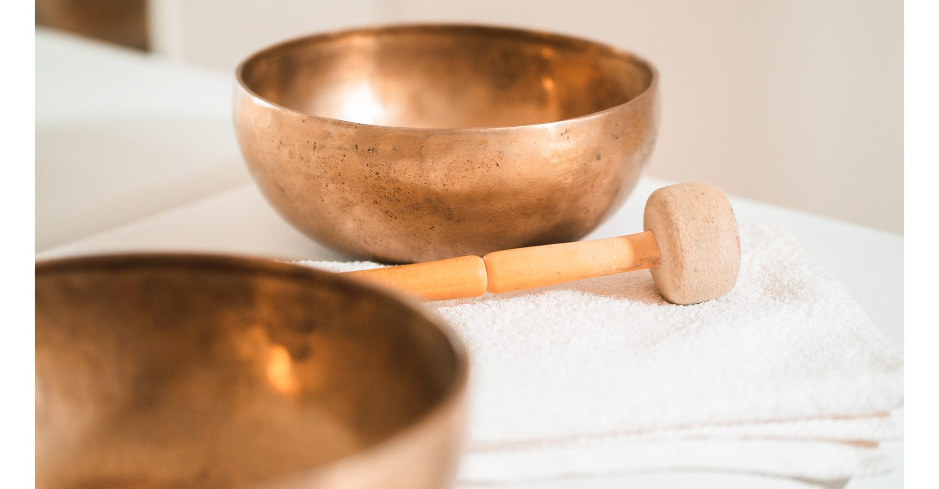 Jochen Schweizer Erlebnisgutschein Klangschalenmassage für 2 Augsburg, Völlig neue Klangerfahrungen in Augsburg