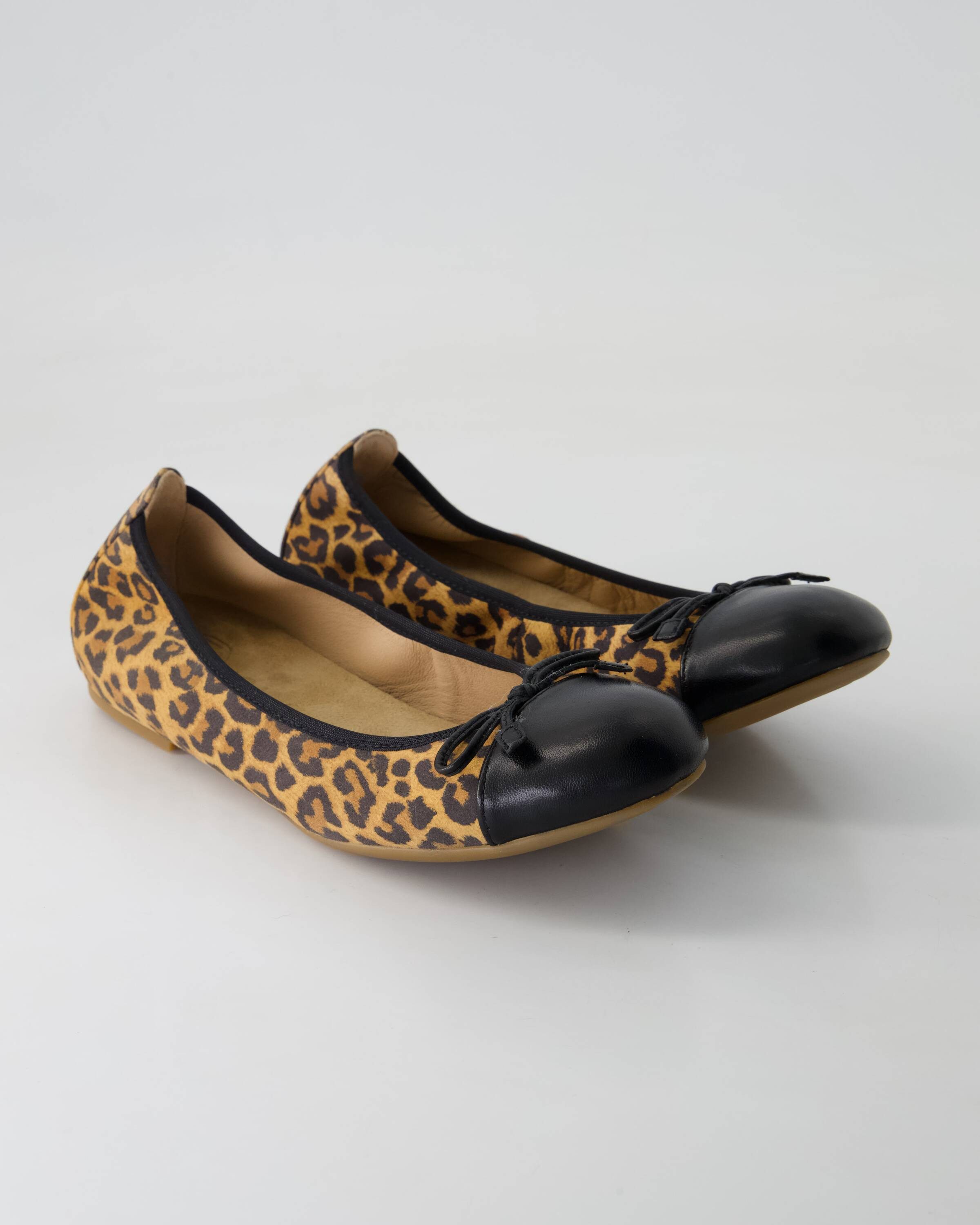 Unisa Acor Ballerina Obermaterial: Leder