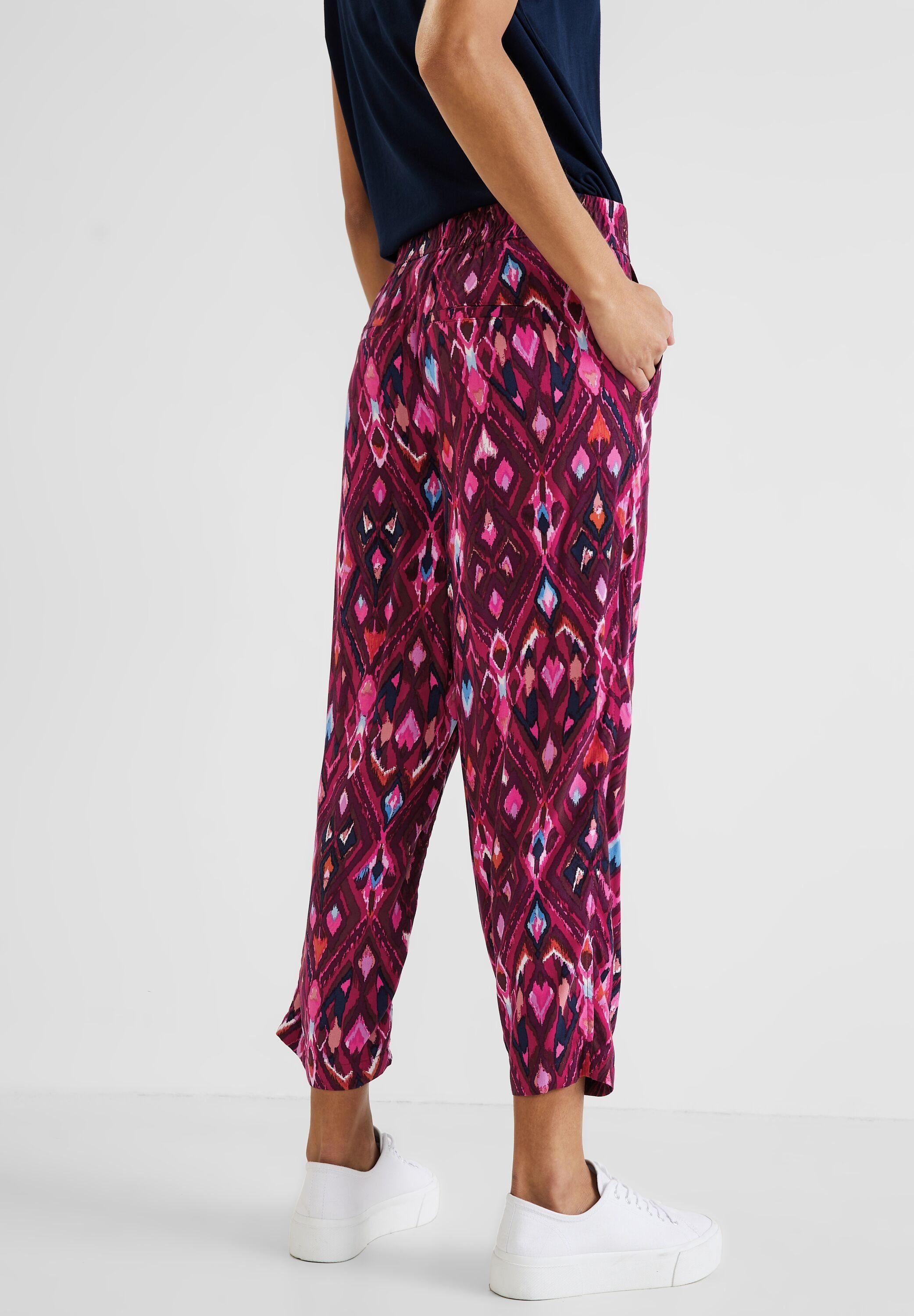 STREET ONE Stoffhose Loose Ikatprint mit tamed Hose berry Fit