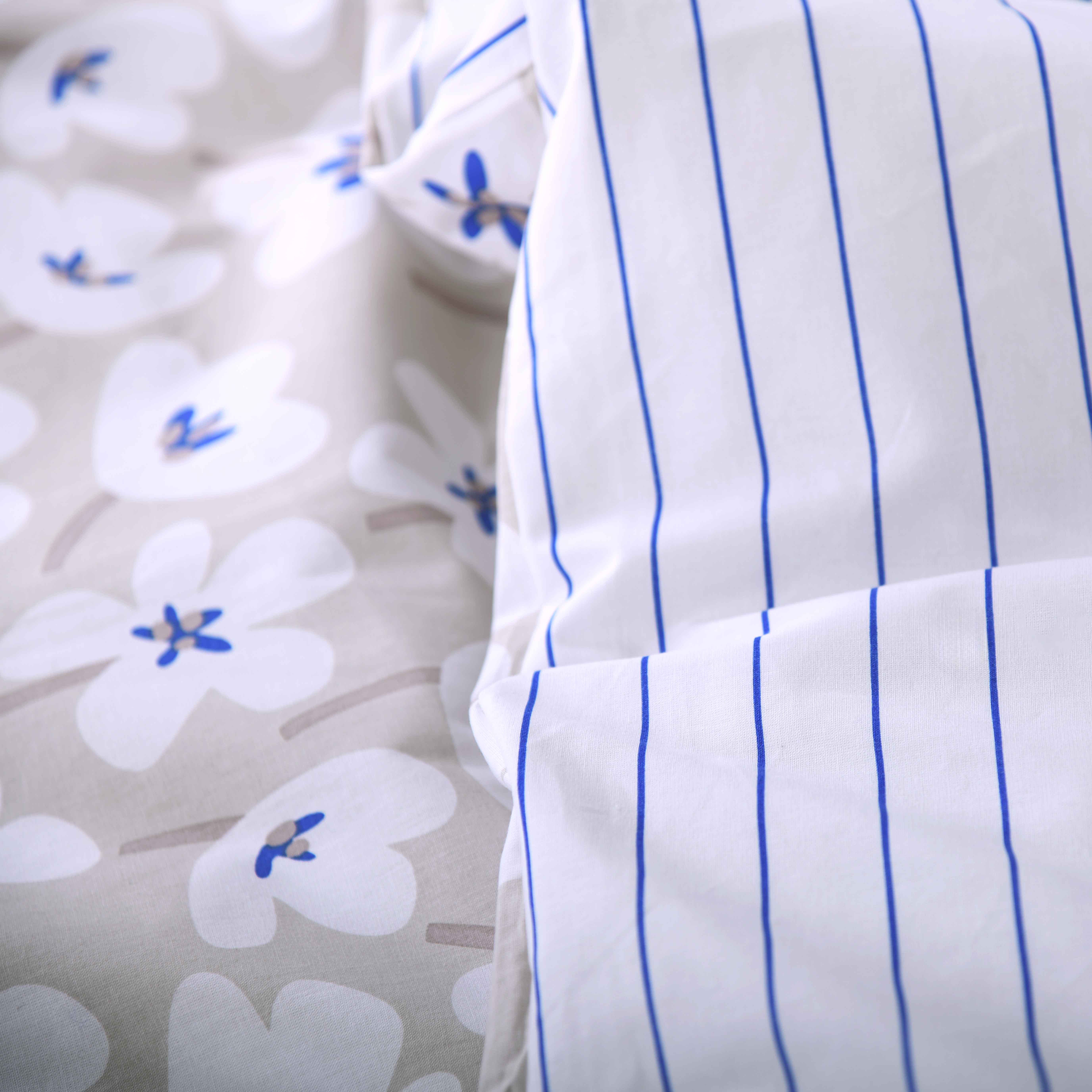 TOM TAILOR HOME Bettwäsche FRESH FLOWERS 135x200cm, 155x220cm oder 200x220cm, Renforcé, 2 teilig, new bedroom, mit farbigem Markenreißverschluss