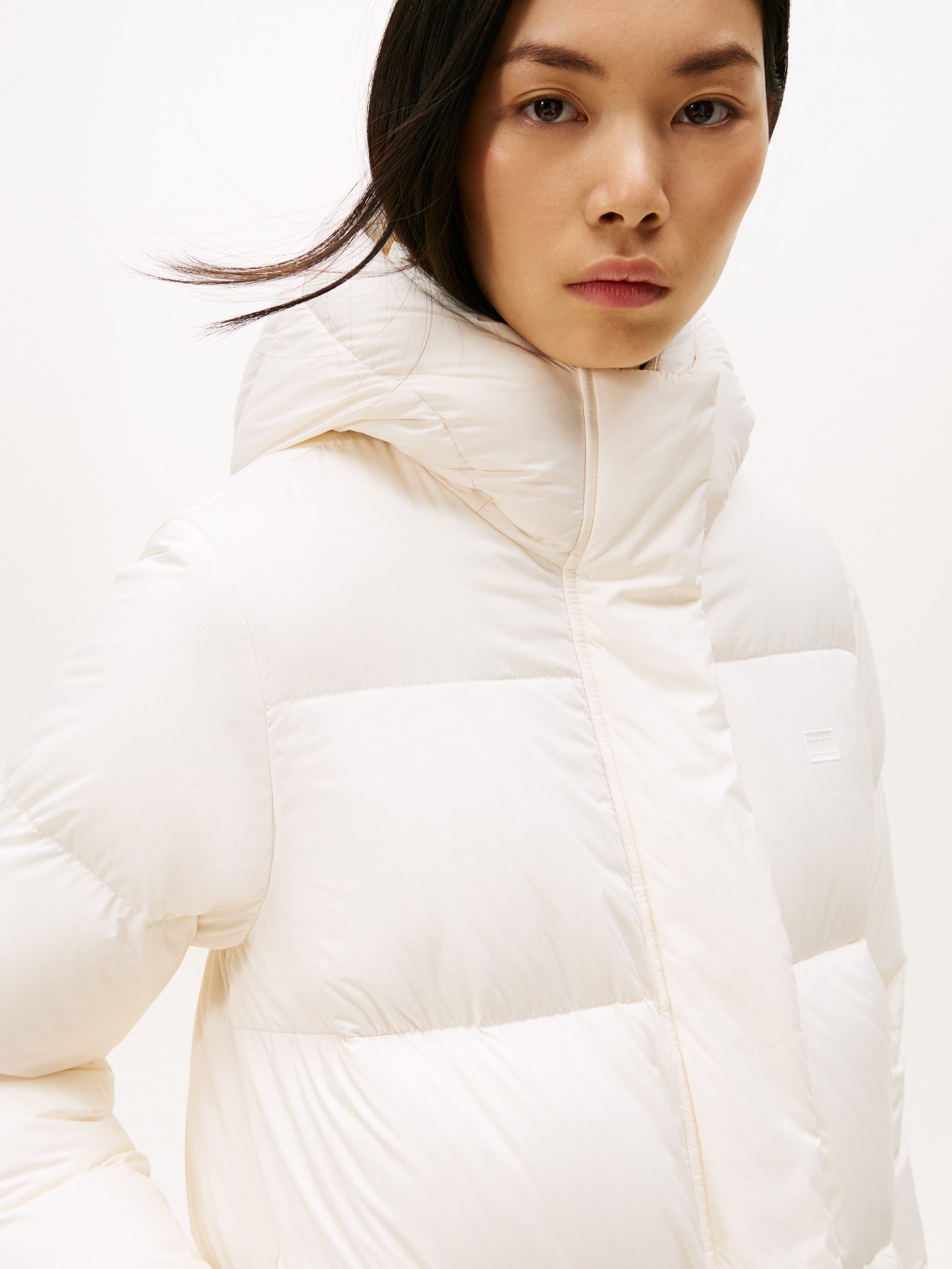 Tommy Hilfiger Steppmantel MODERN DOWN REG COAT mit wärmenden Material gefüttert