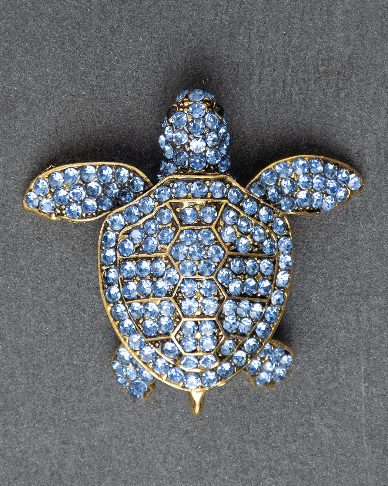 MayTree Brosche "Meeresschildkröte" mit blauem Strass günstig online kaufen