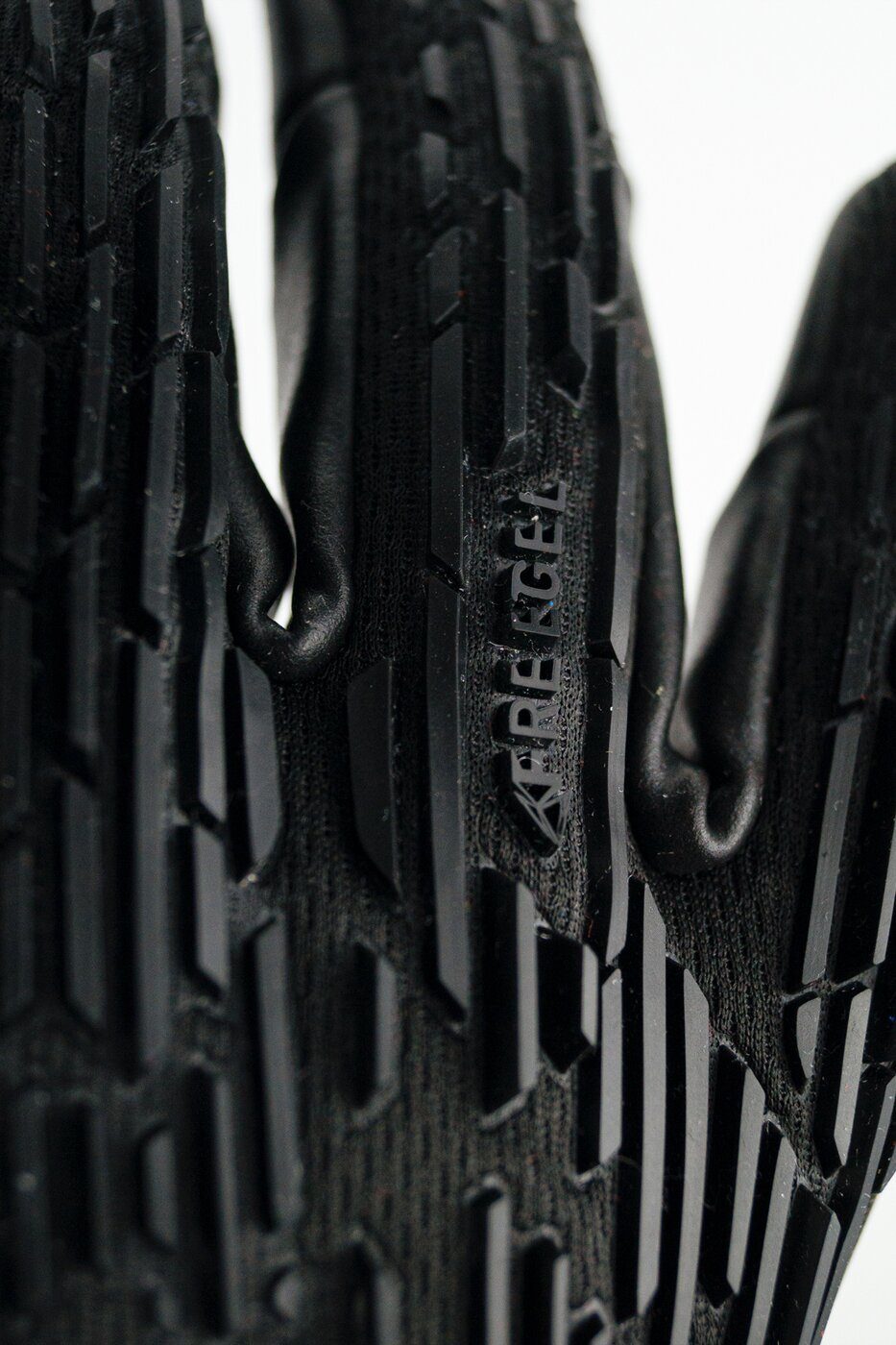 Reusch Torwarthandschuhe Attrakt Freegel Infinity BLACK