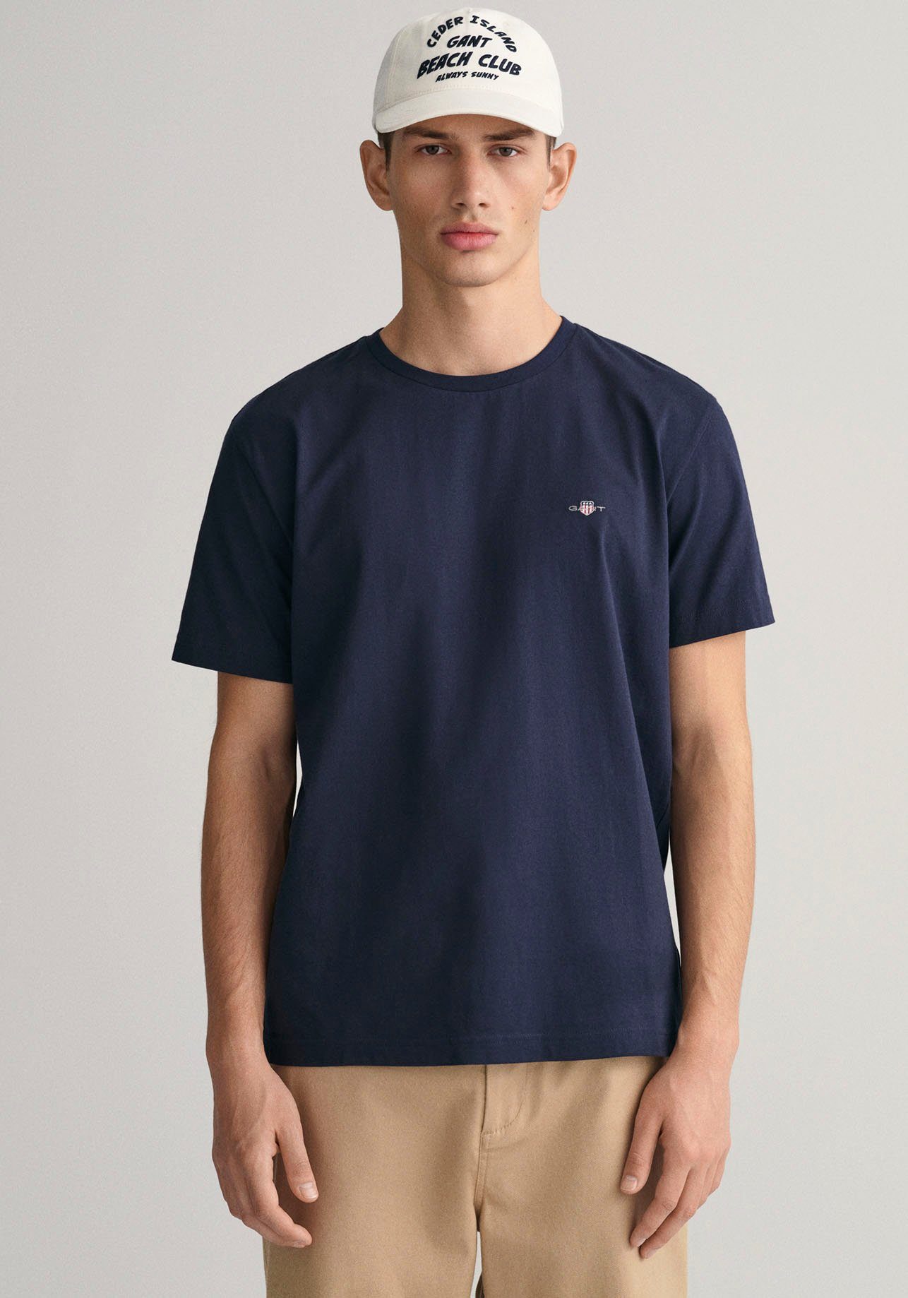 Gant T-Shirt REG SHIELD SS T-SHIRT mit Logostickerei auf der Brust evening blue