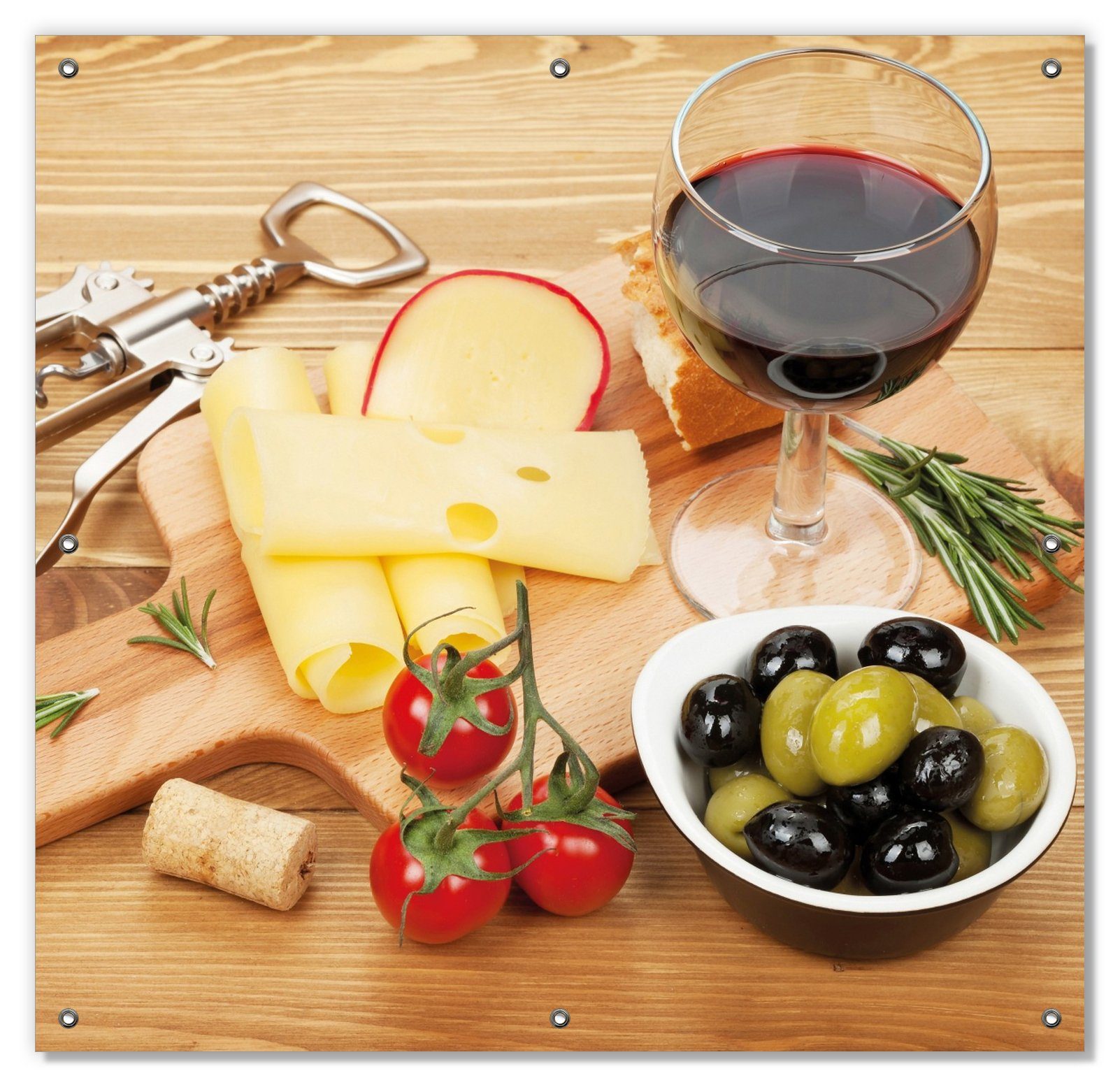 Sonnenschutz Genuss am Abend - Rotwein, Käseplatte, Oliven und Tomaten, Wallario, blickdicht, mit Saugnäpfen, wiederablösbar und wiederverwendbar
