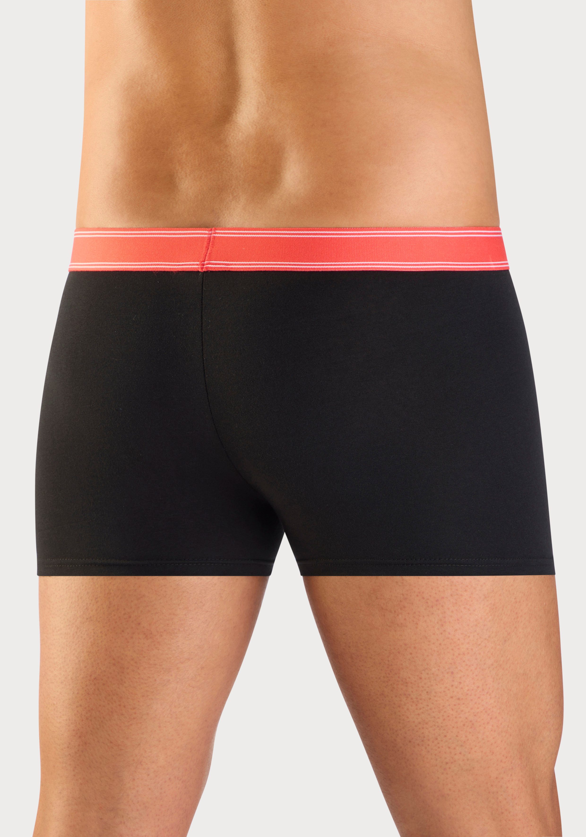 Bruno Banani Boxer Boxershorts für Herren (Packung, 5-St) mit schmalen Streifen und Logoschriftzug im Bund