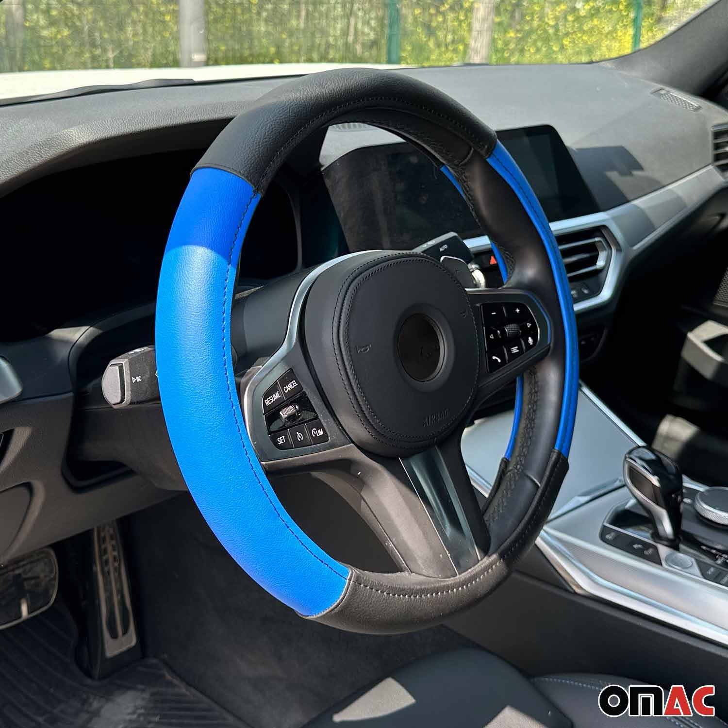 OMAC Steering Wheel Cover, Steering Wheel Protector, Blue-Black, Ø 38-40 cm (1-piece), Odorless, Easily Adjustable, Flexible