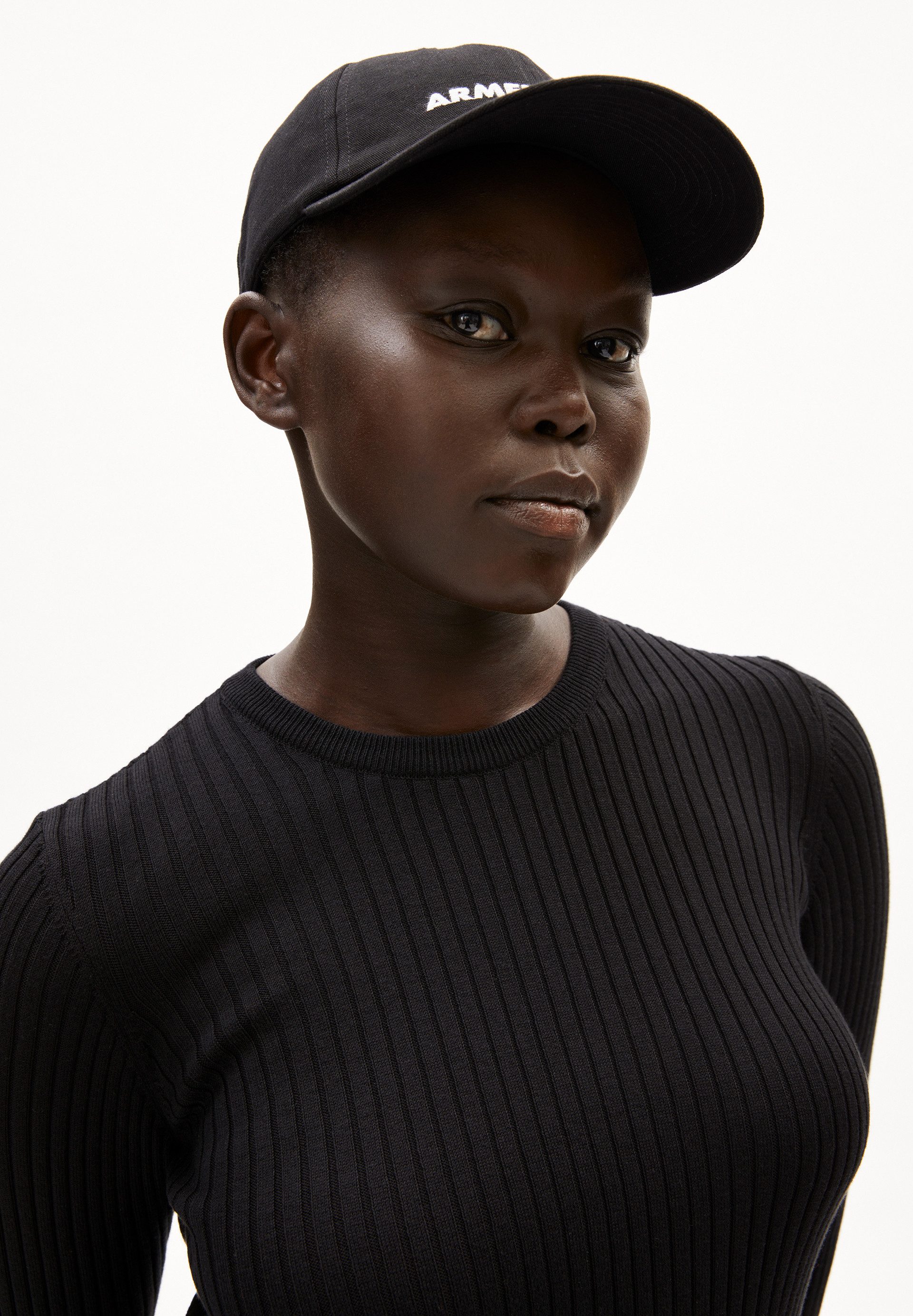 Armedangels Maxikleid LIAA RN Strickkleid Slim Fit aus Bio-Baumwolle Fitted