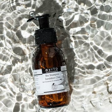 myrto Naturkosmetik Kopfhaut-Pflegeshampoo Bio Shampoo Sanddorn Chia - natürlicher Glanz für trockenes Haar, naturreine ätherische Öle, alkoholfrei, palmölfrei