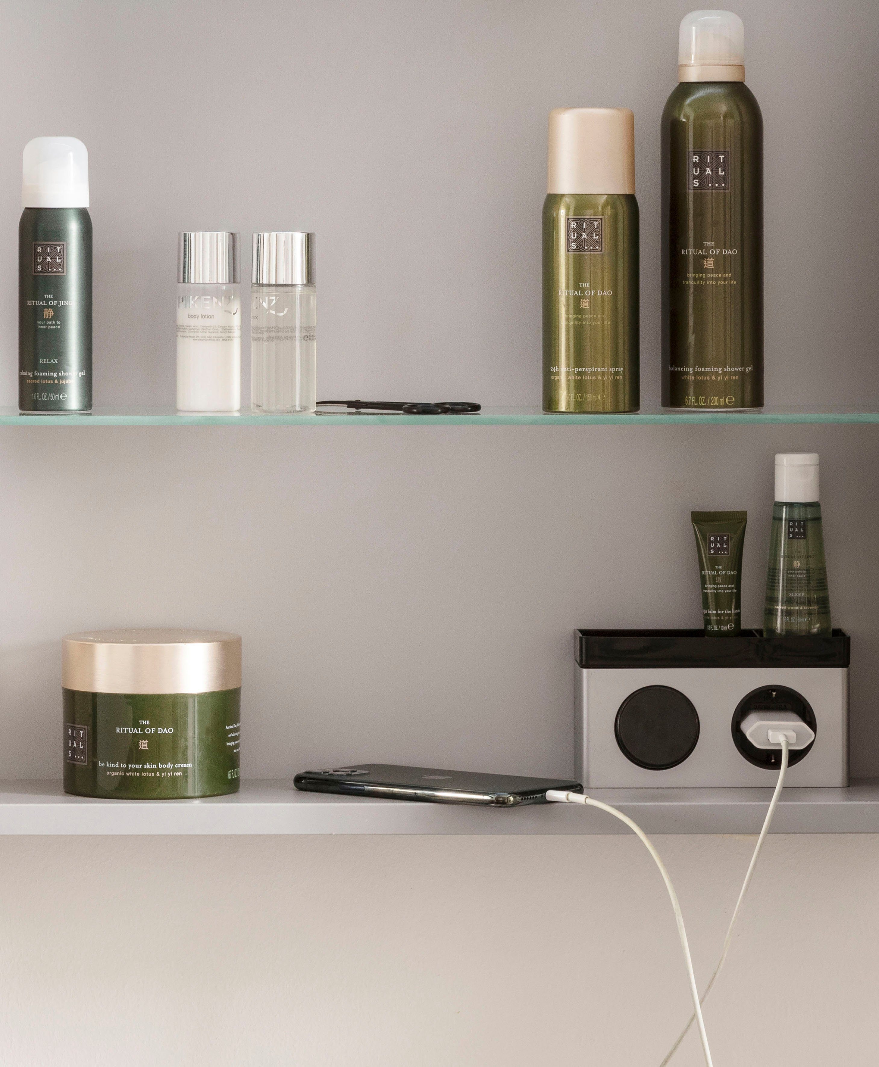 FACKELMANN Spiegelschrank CL 90 - weiß Badmöbel Breite 90 cm, 2 Türen, doppelseitig verspiegelt