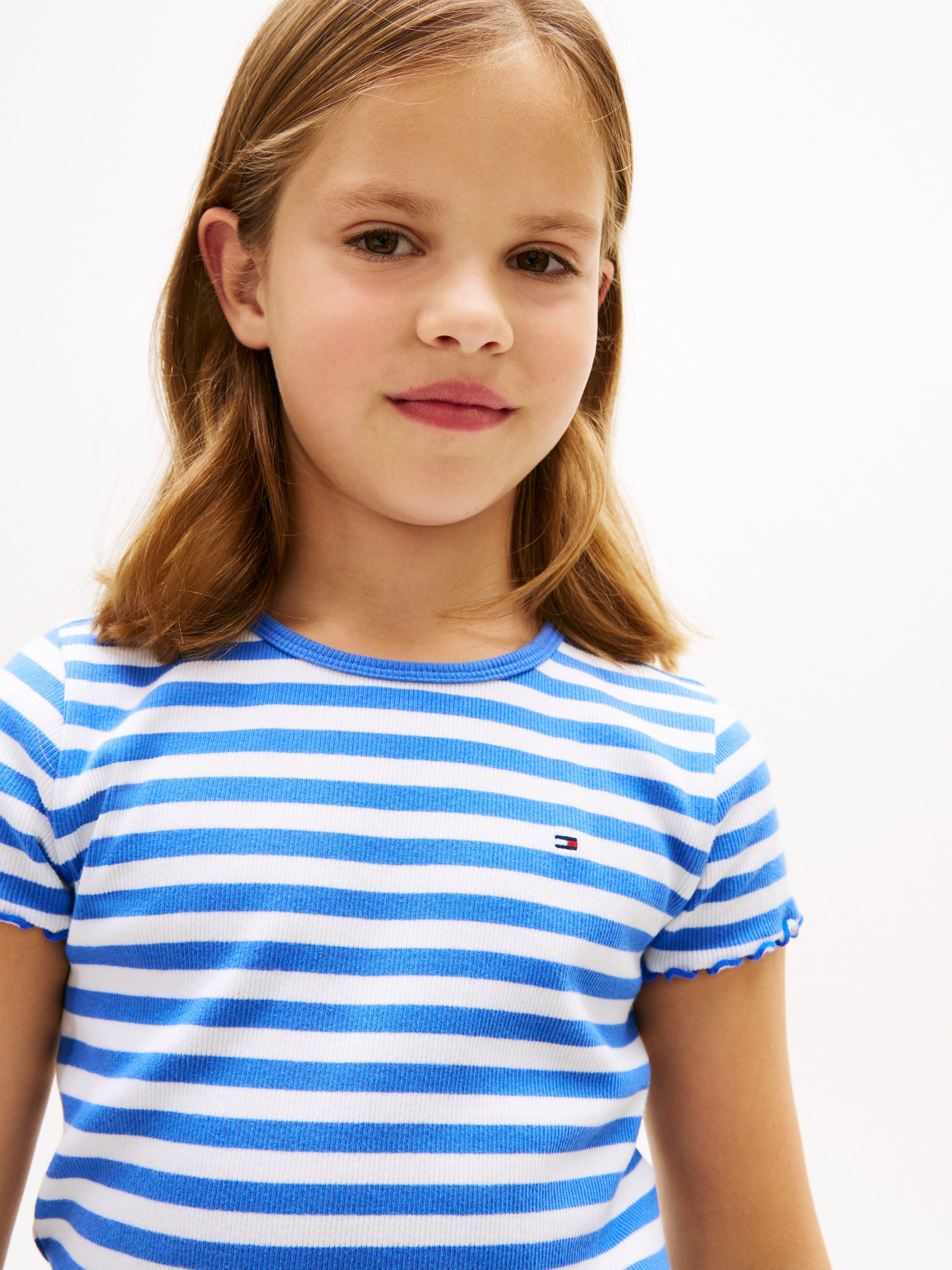 Tommy Hilfiger T-Shirt ESSENTIAL RIB TOP mit Babylock-Kanten und Stickerei unifarben, casual, regular fit, Baumwollmix, Rundhals