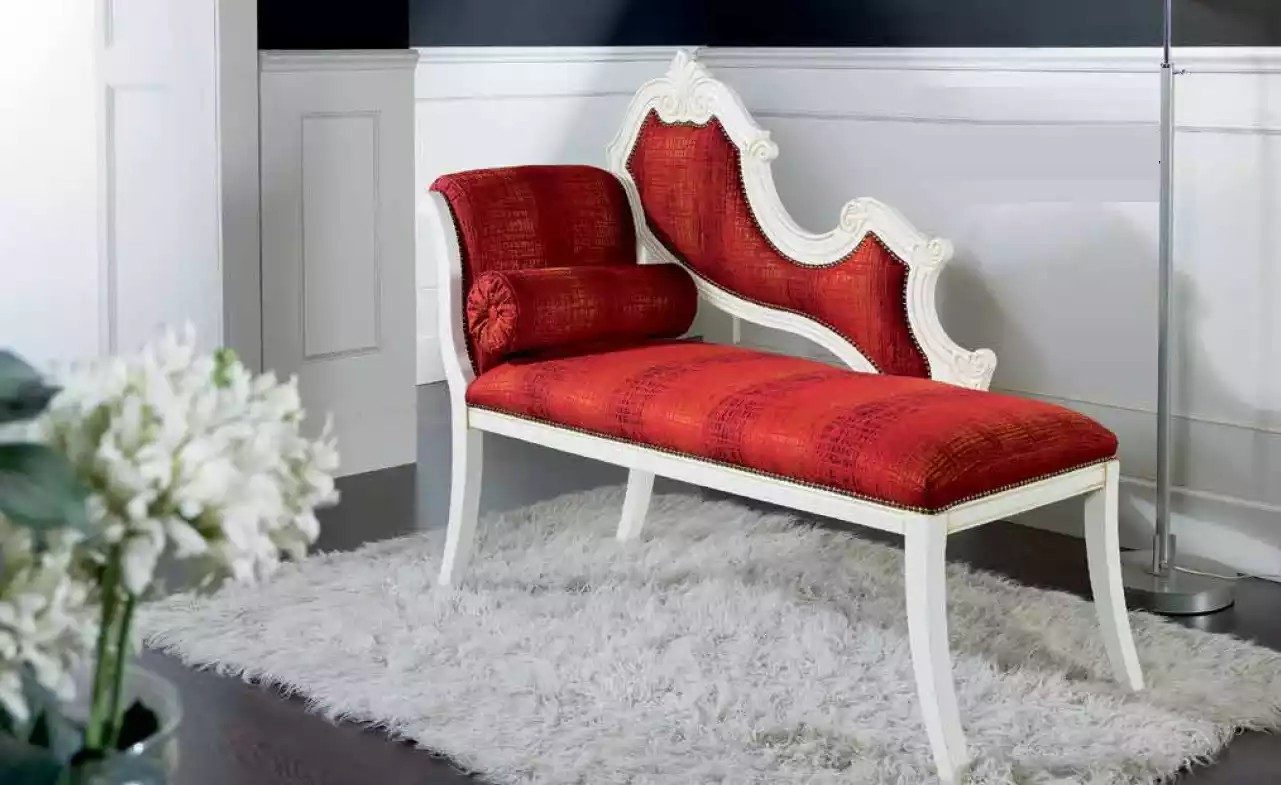 JVmoebel Chaiselongue Rote Chaiselongue aus Holz und Textil mit eleganter Fußgestaltung, 1 Teile, Made in Europa